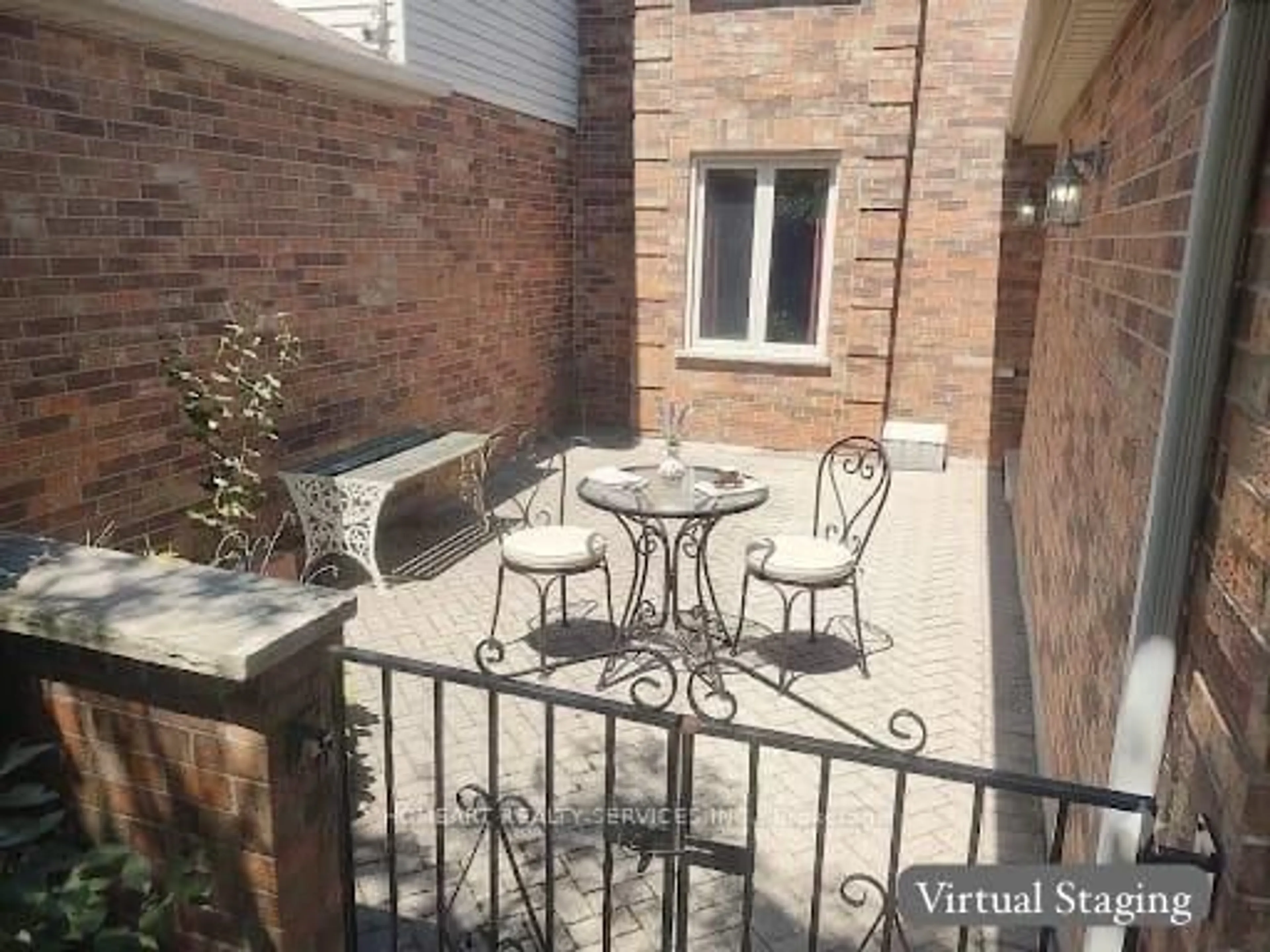 Patio, street for 70 Sunnyside Dr #56, London North Ontario N5X 3W5
