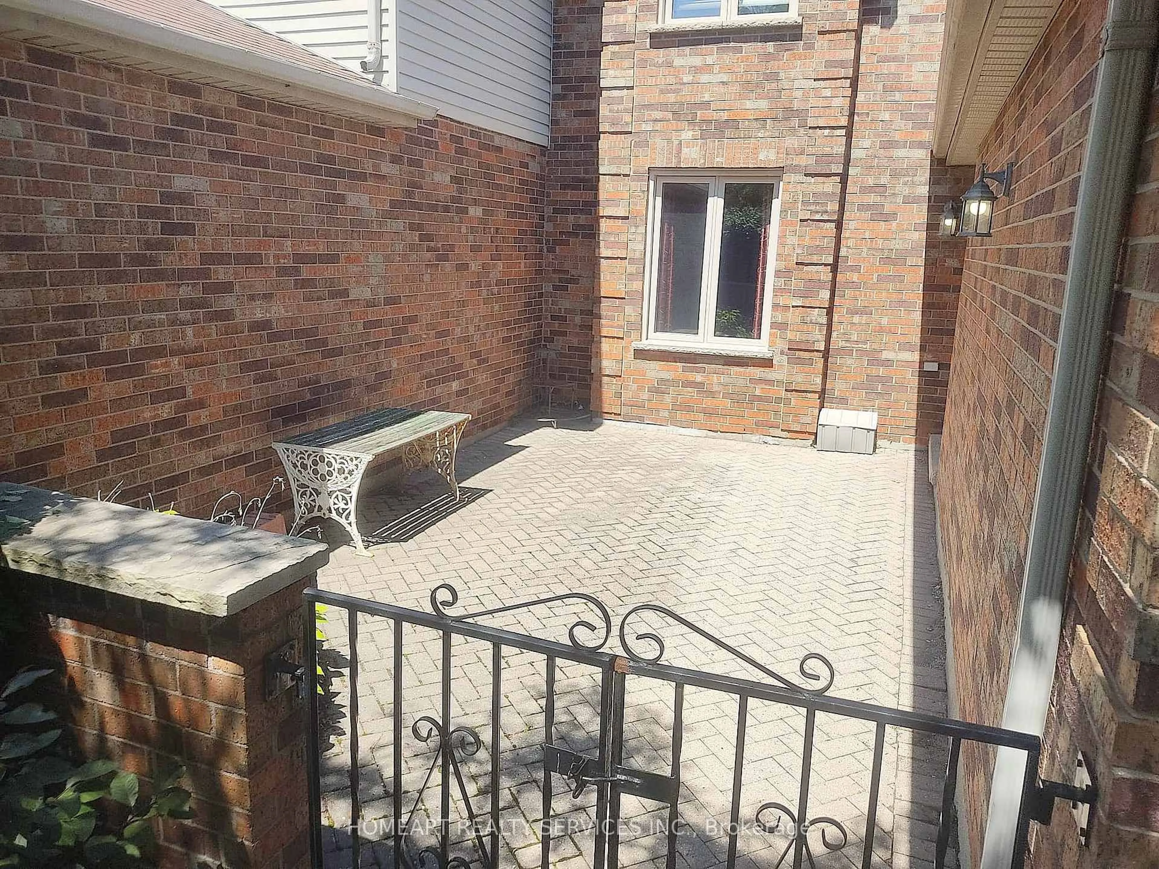 Patio, street for 70 Sunnyside Dr #56, London North Ontario N5X 3W5