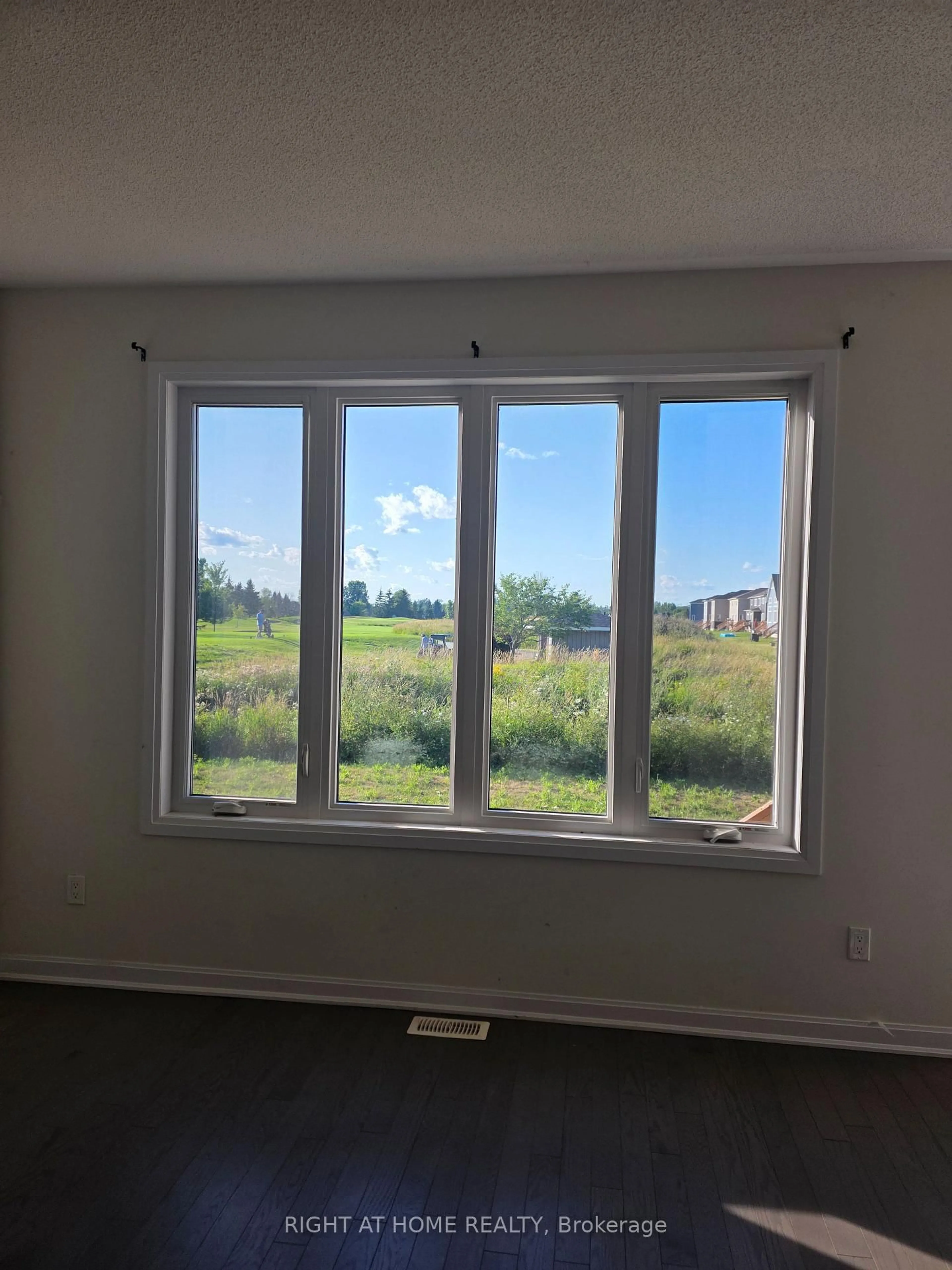 A pic of a room for 13 Oakmont Dr, Bath Ontario K0H 1G0