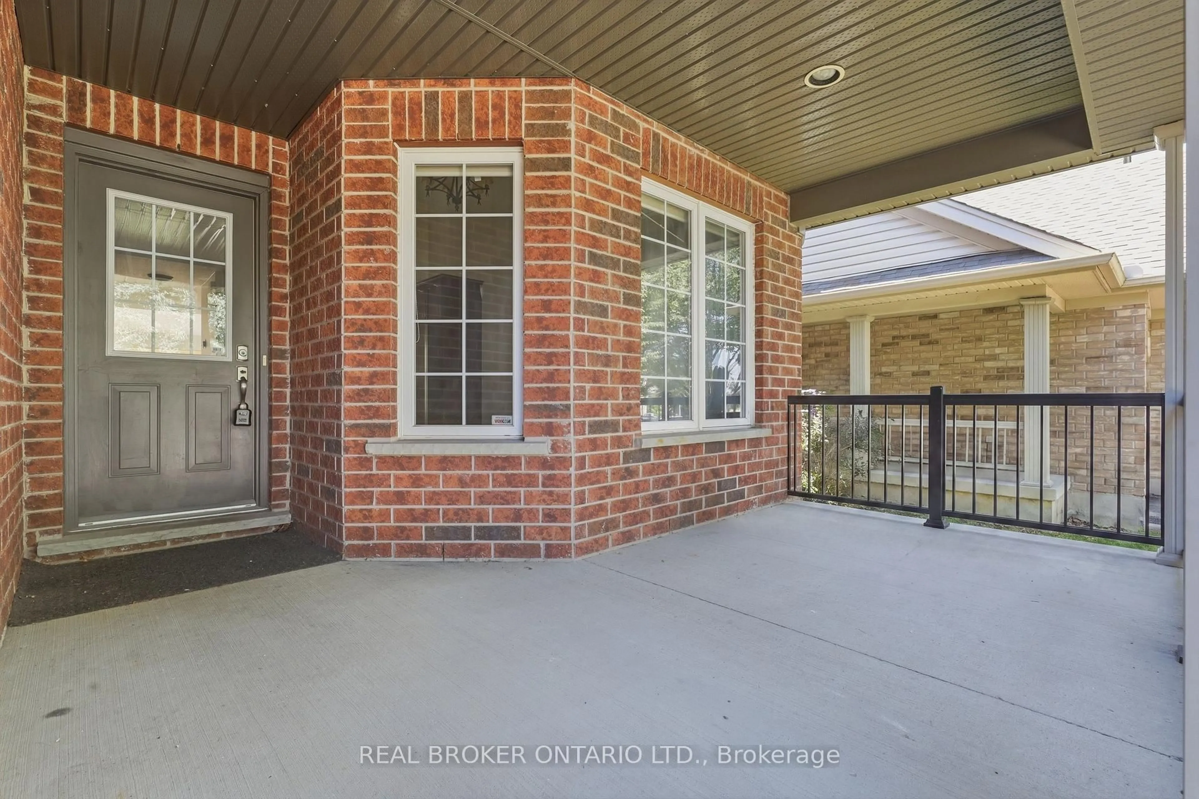 Patio, street for 91 Lynch Circ, Guelph Ontario N1L 1R6
