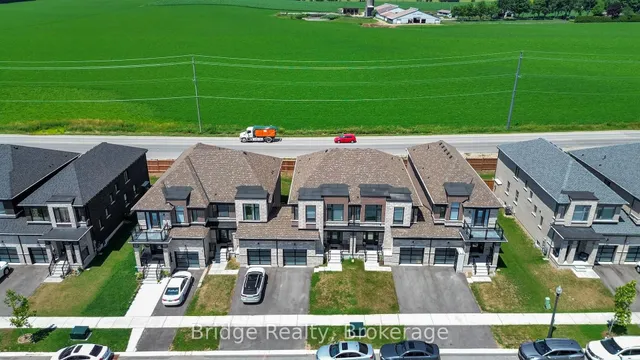 892 Sobeski Ave, Woodstock 2