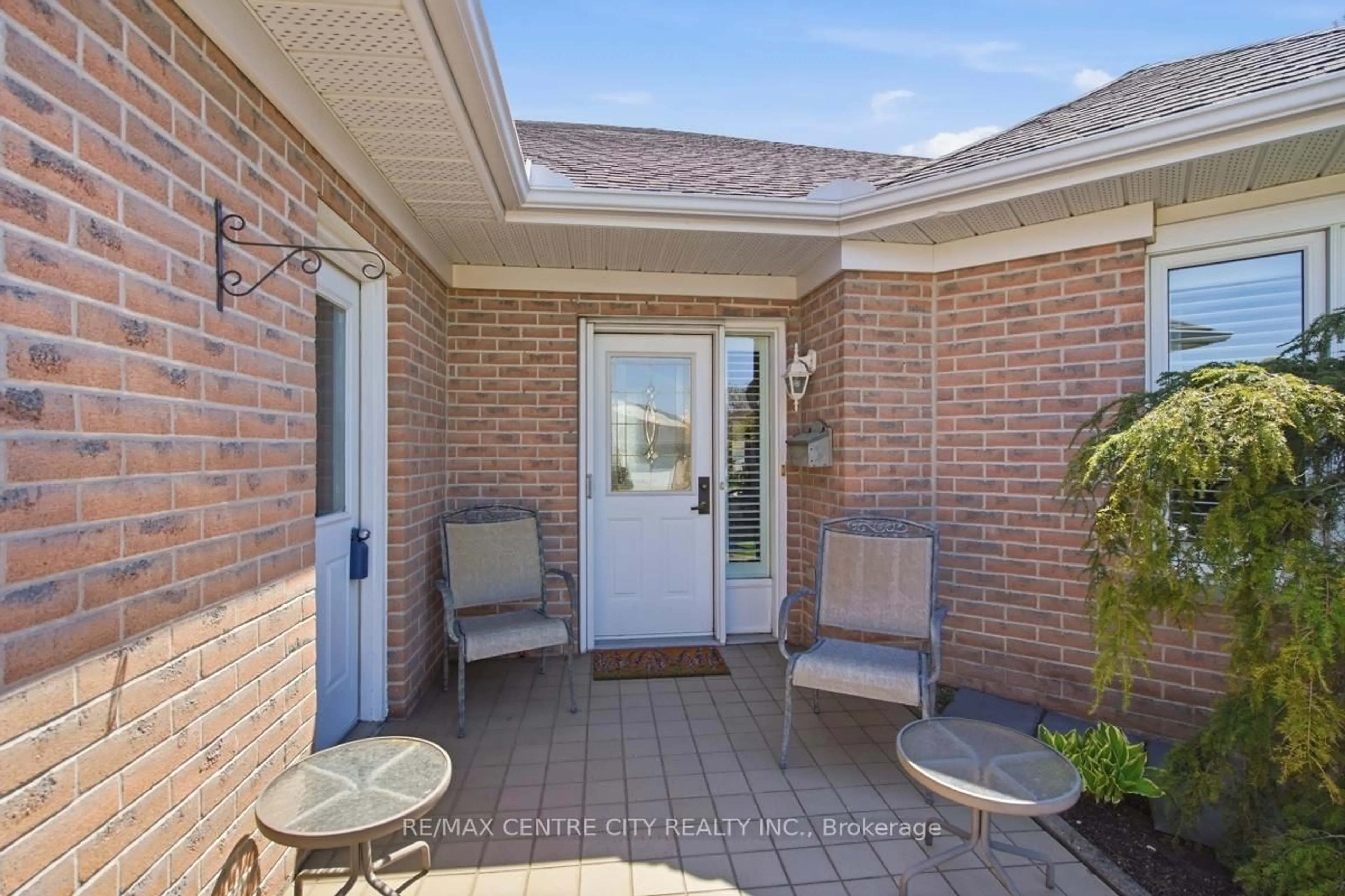 Unknown for 48 Ilderbrook Circ, Middlesex Centre Ontario N0M 2A0