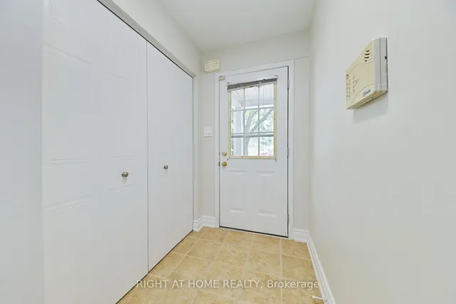 1055 Gordon St #58, Guelph 5
