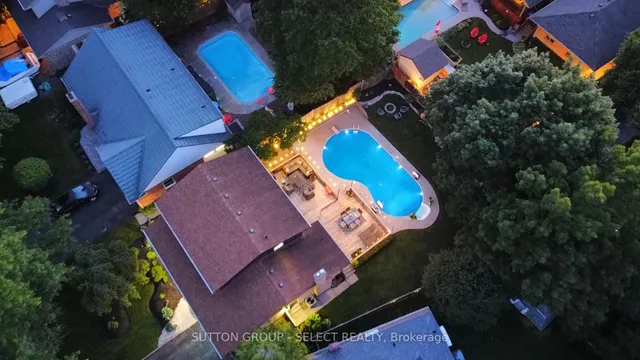 25 Havenridge Cres, London North 2