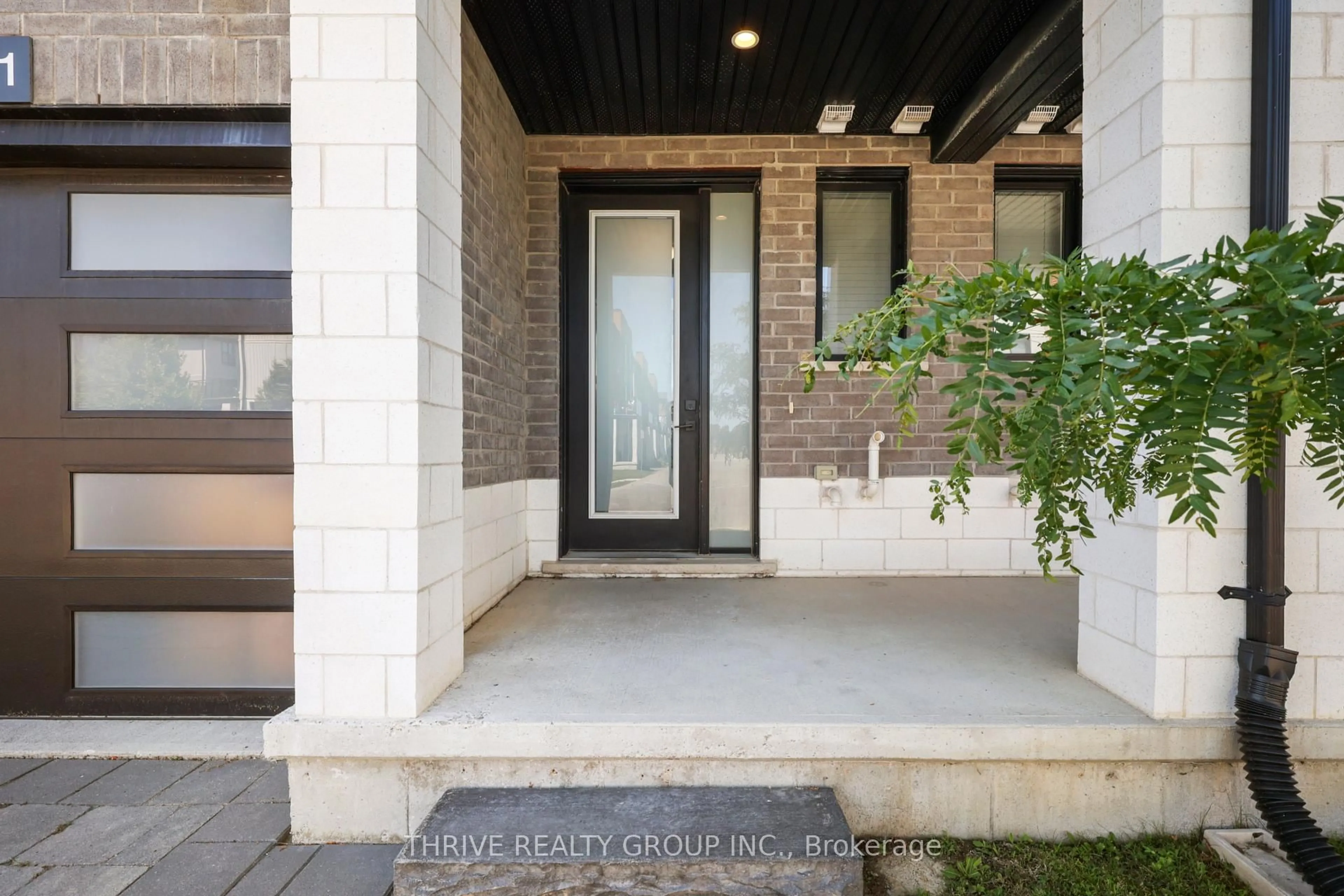 Unknown for 981 West Village Sq, London North Ontario N6H 0J7