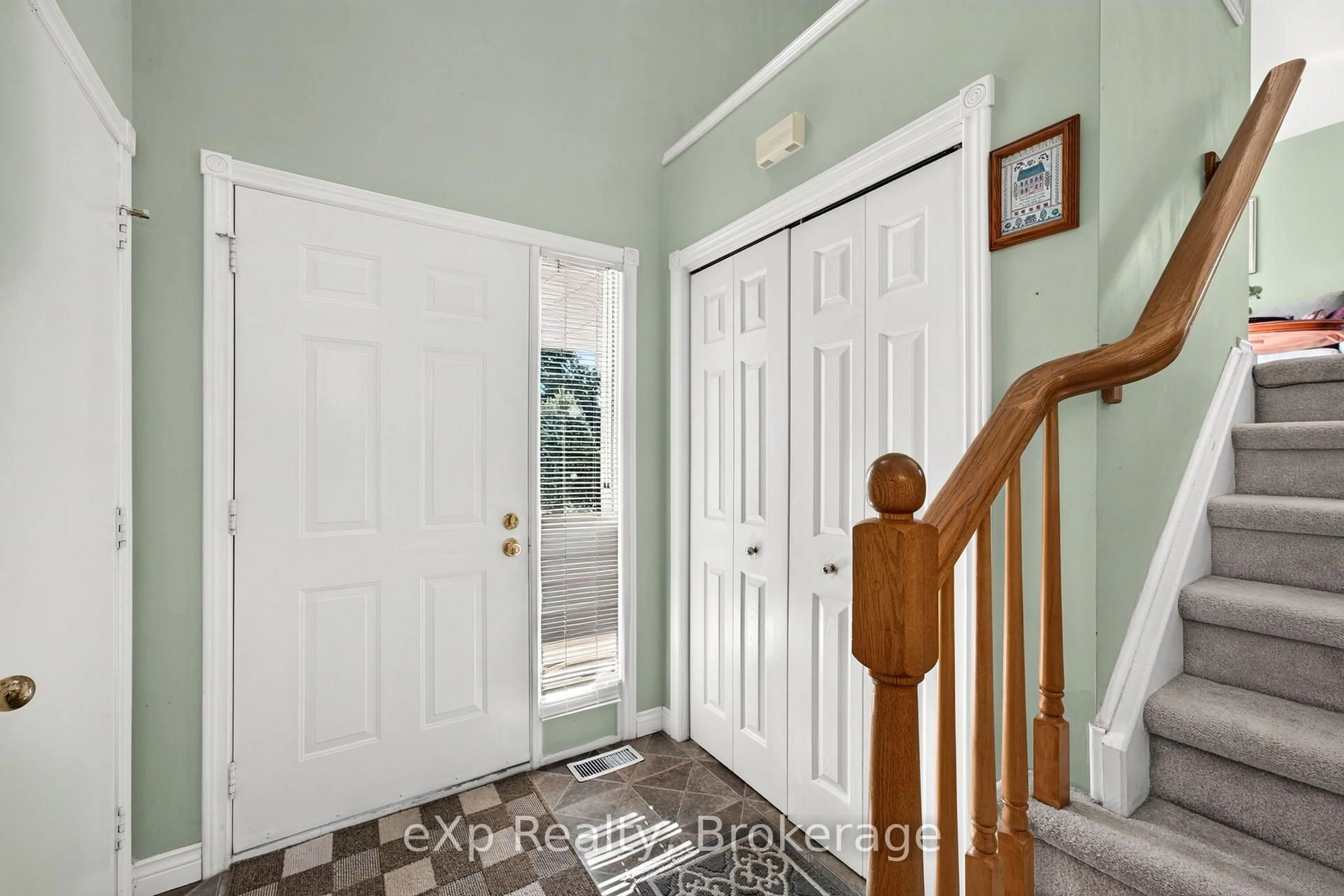 Indoor entryway for 150 Trinity St, Stratford Ontario N5A 4P6