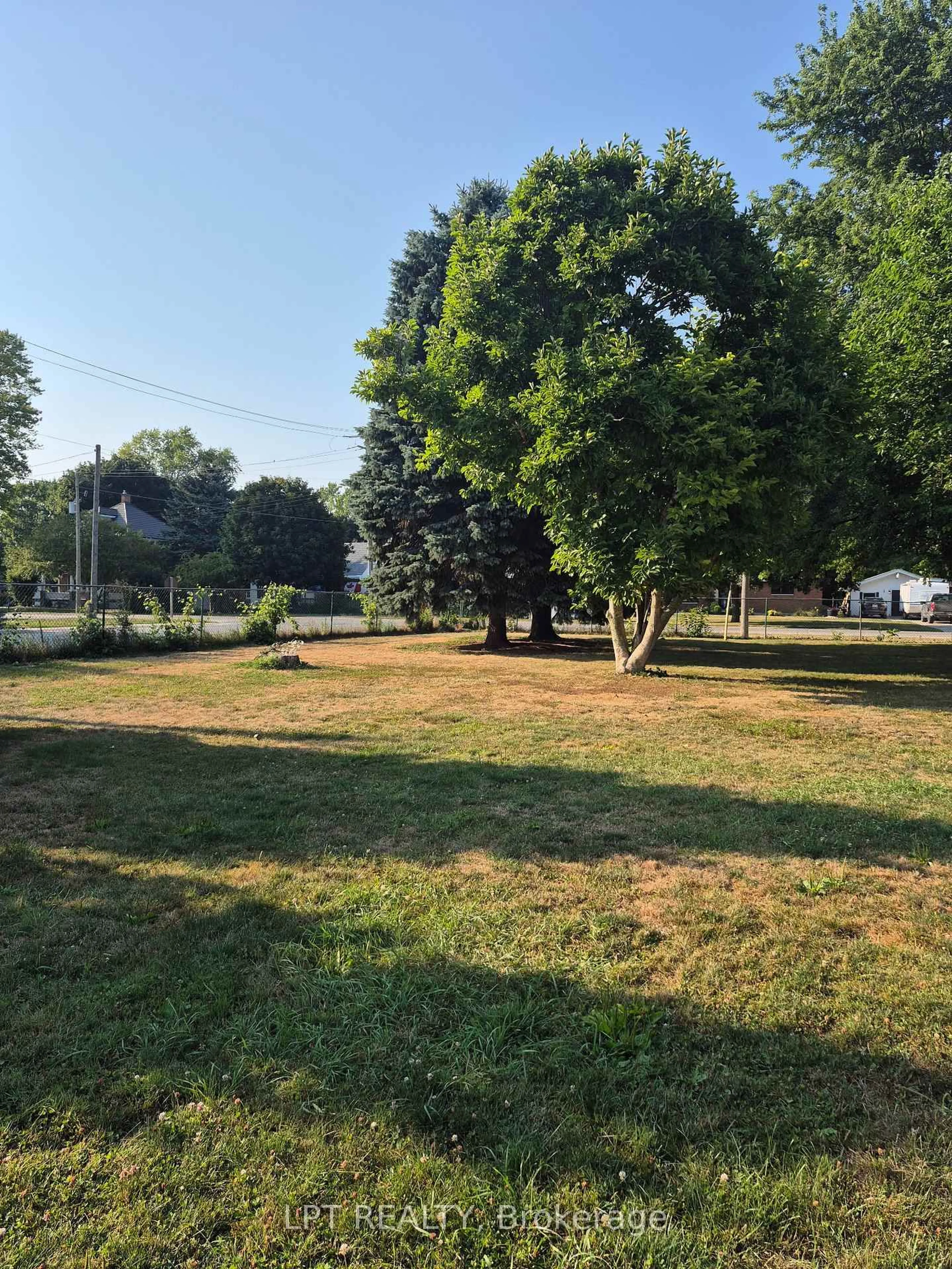 A pic from outside/outdoor area/front of a property/back of a property/a pic from drone, unknown for 19 John Park Line #Tupperville, Chatham-Kent Ontario N0P 2M0