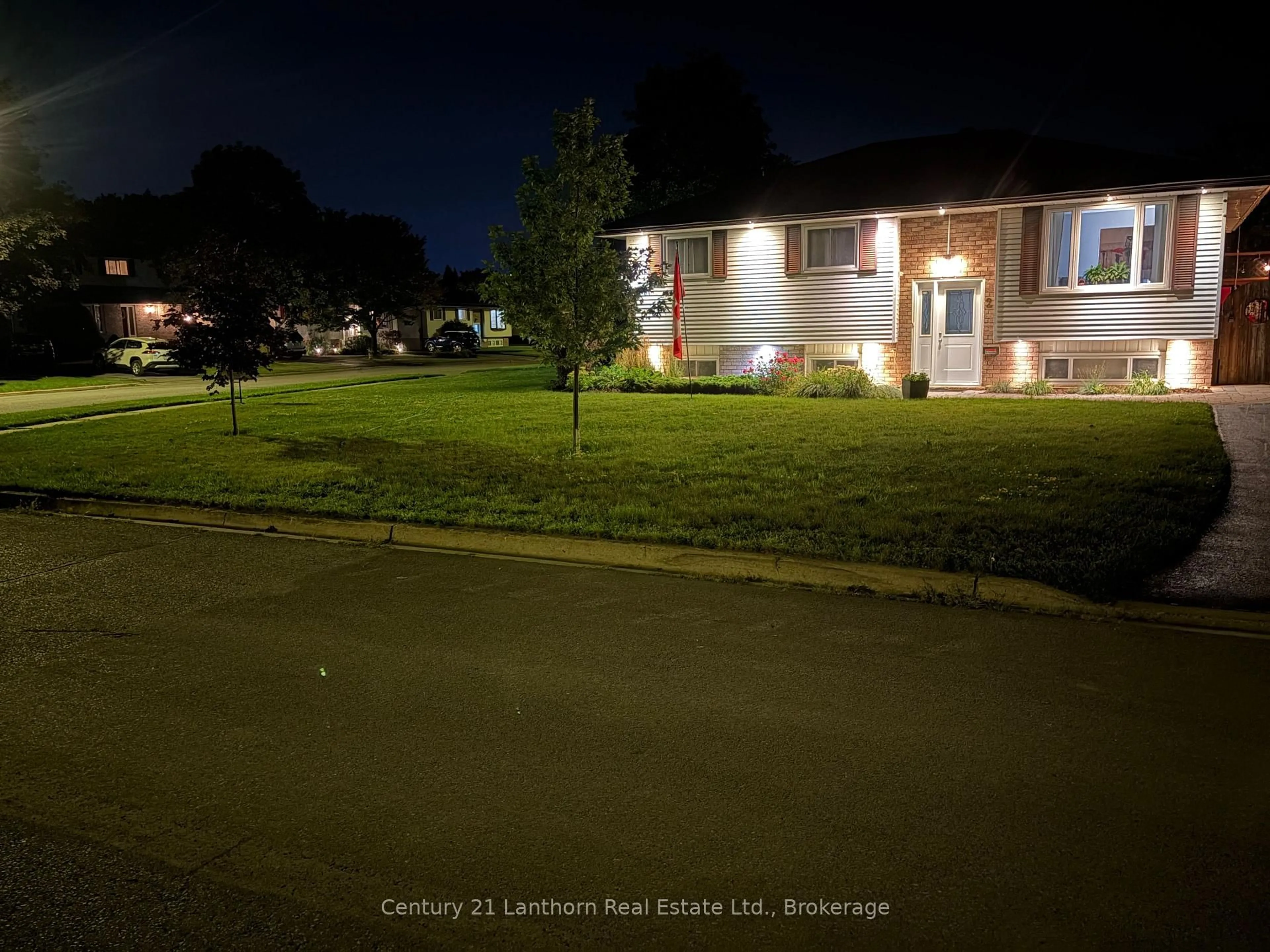 Blurry image for 2 Dixie Pl, Belleville Ontario K8P 5A9