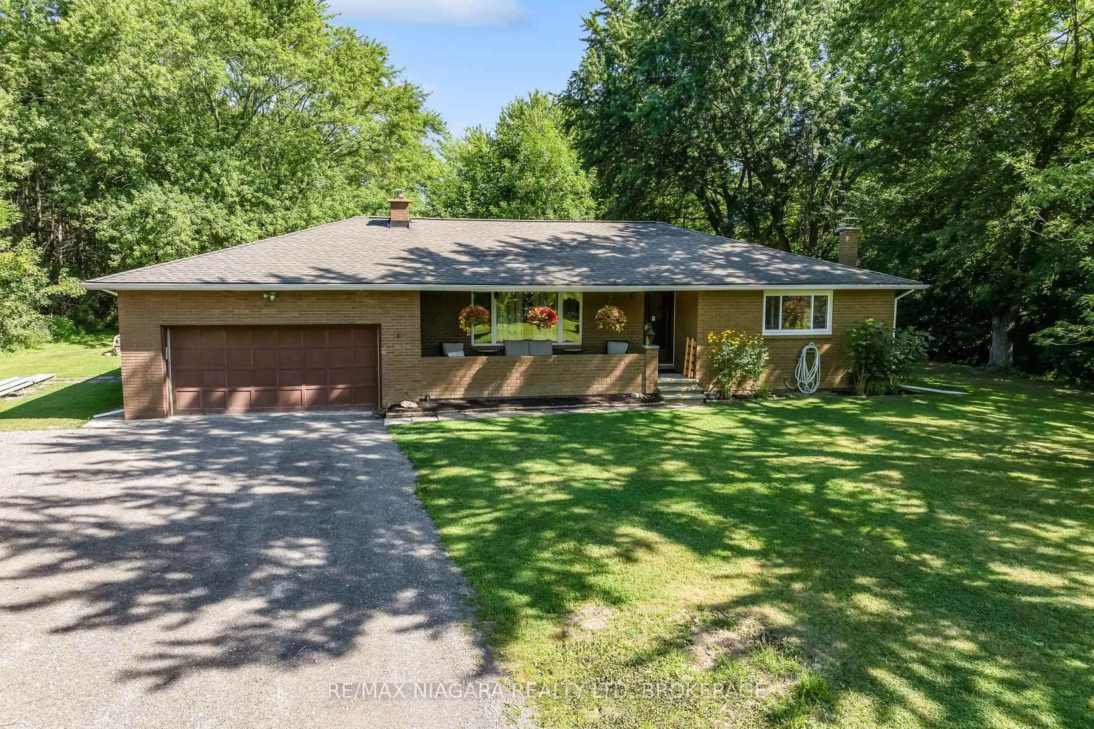 A pic from outside/outdoor area/front of a property/back of a property/a pic from drone, street for 52242 Willford Rd, Wainfleet Ontario L0S 1V0