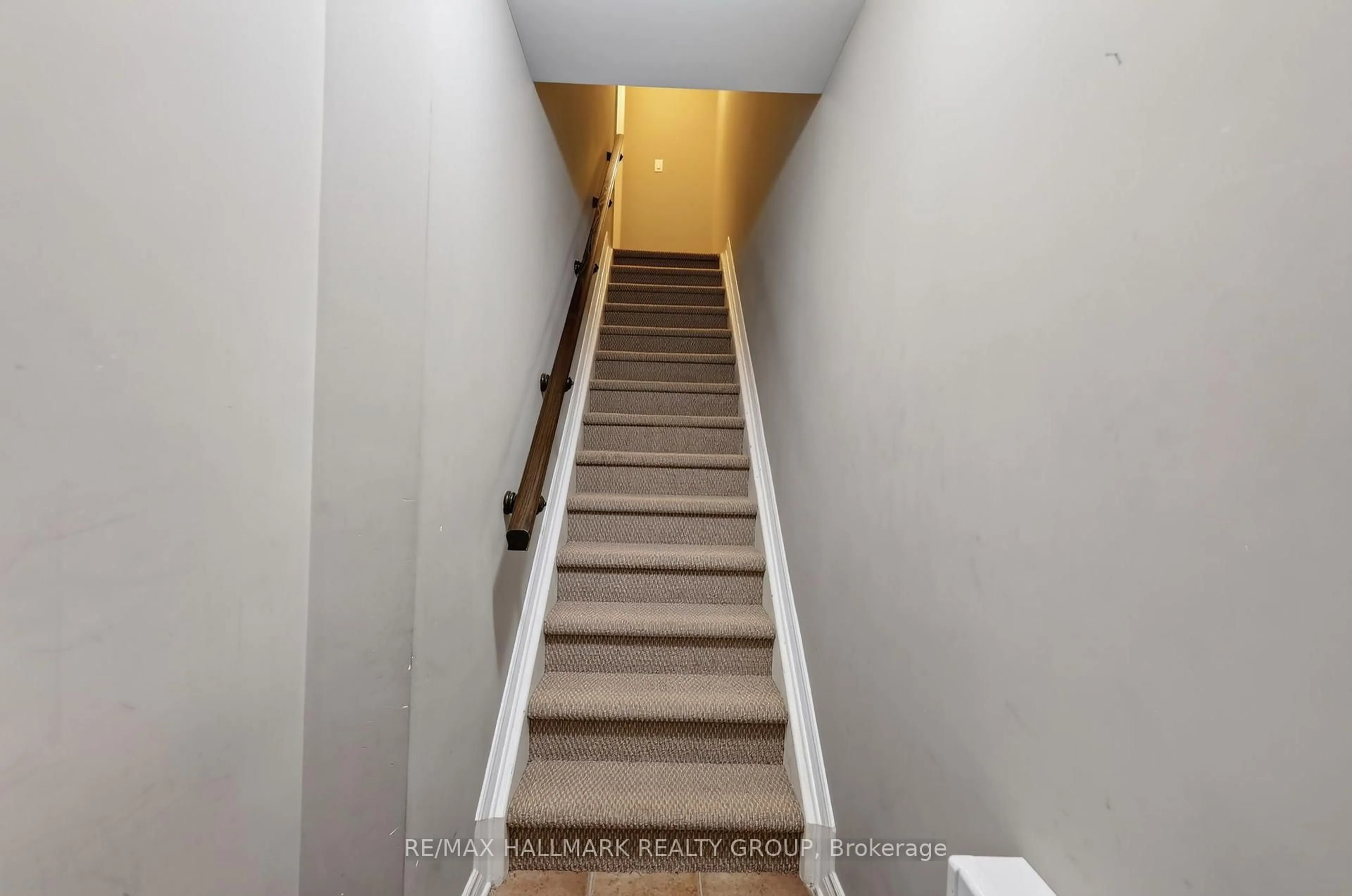 Stairs for 62 Argent Private, Ottawa Ontario K2K 0H2