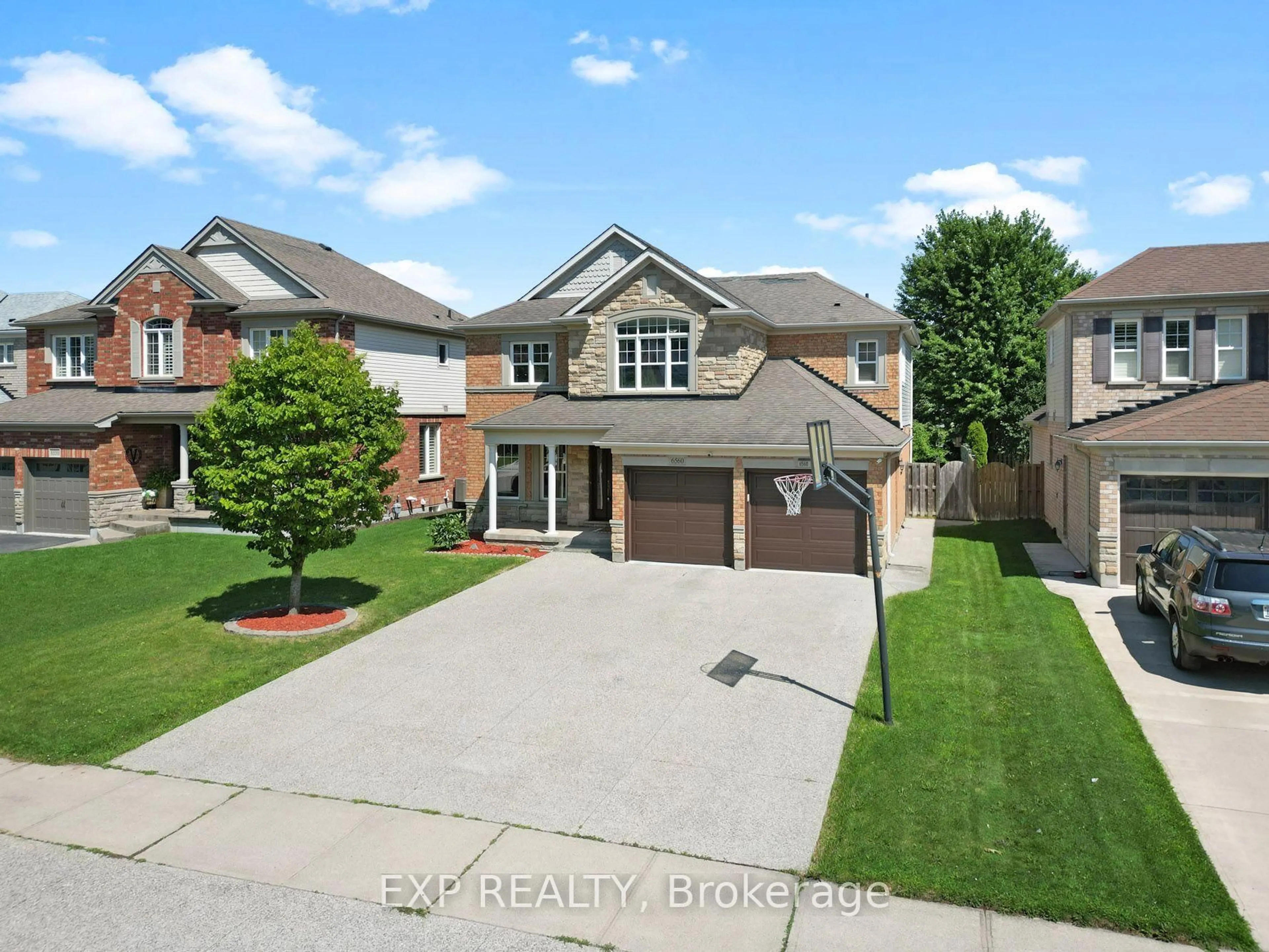 A pic from outside/outdoor area/front of a property/back of a property/a pic from drone, street for 6560 St. Michael Ave, Niagara Falls Ontario L2H 2Z4