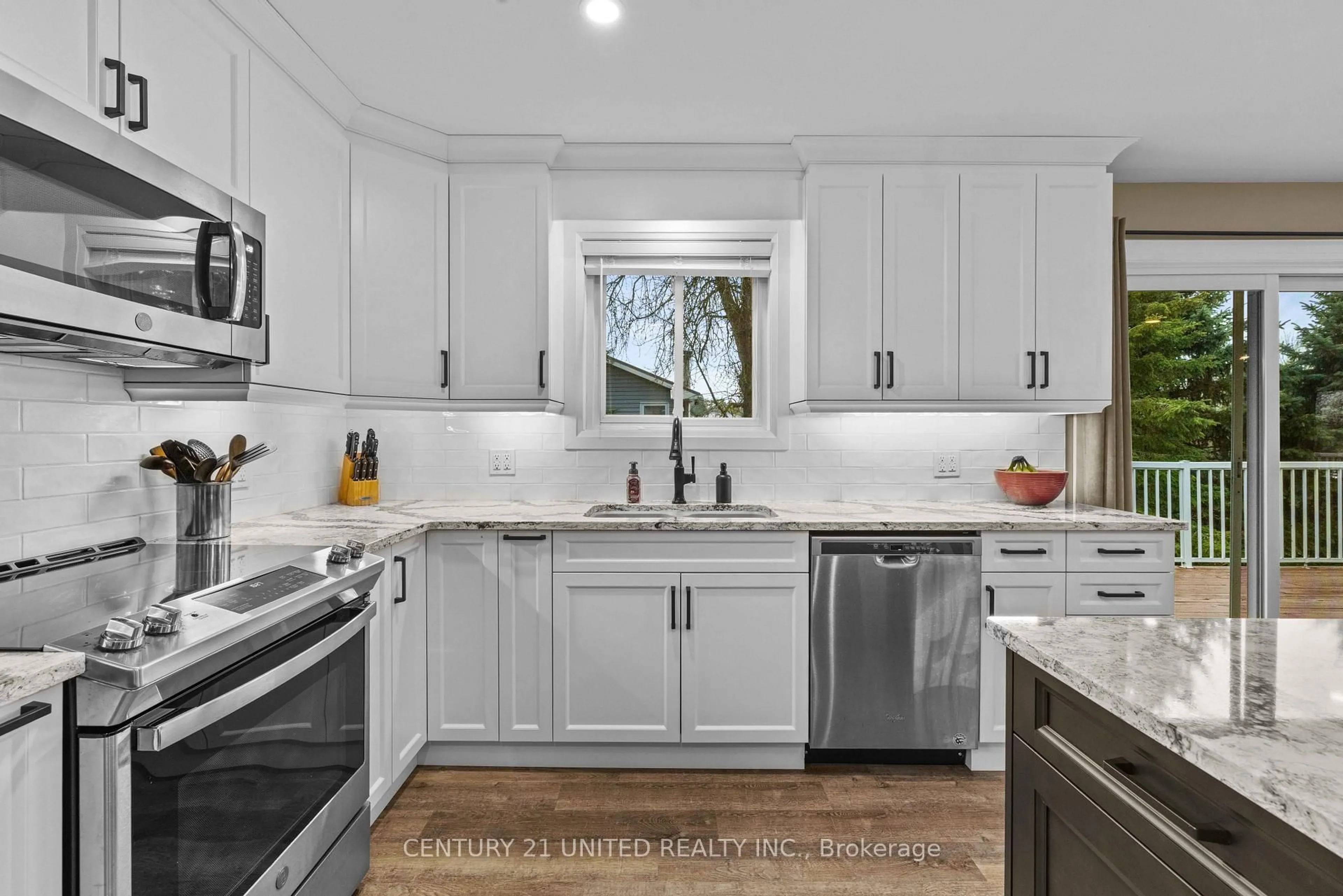 Open concept kitchen, ceramic/tile floor for 385 Kents Bay Rd, Otonabee-South Monaghan Ontario K9J 6X8