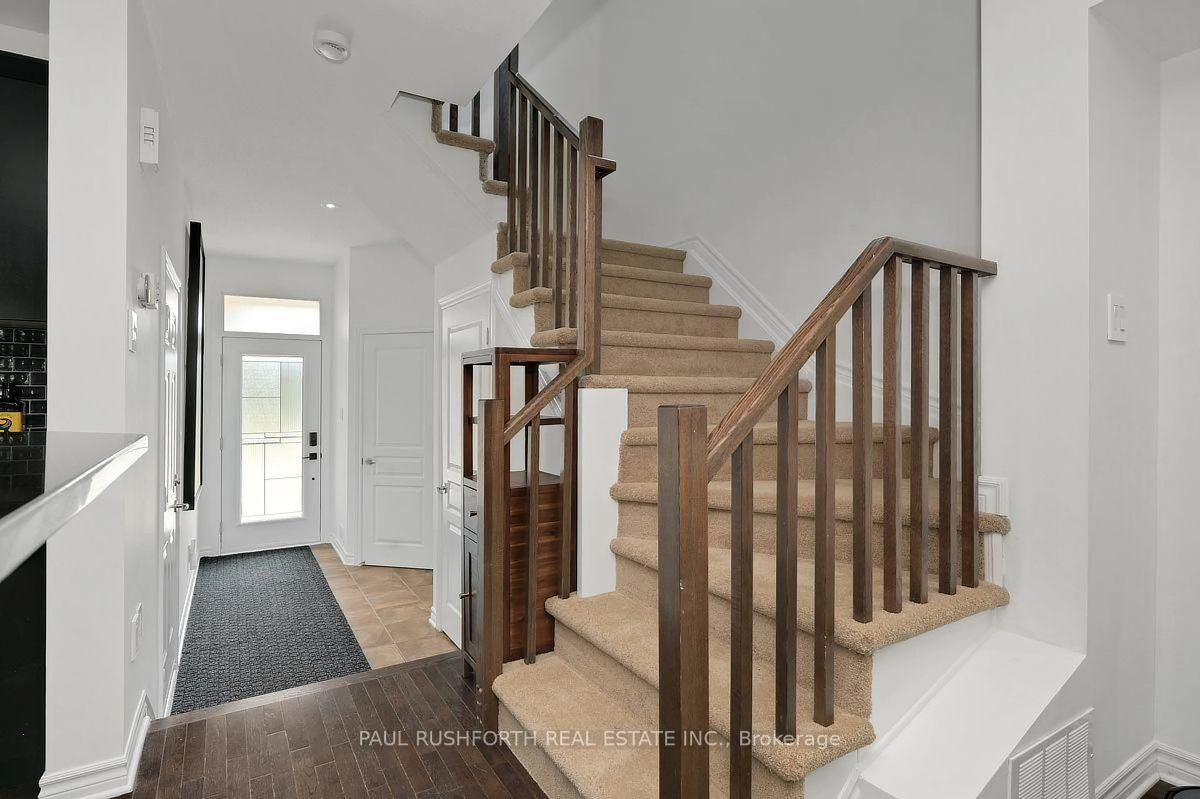 Stairs for 505 Salzburg Dr, Orleans Ontario K4A 0C6