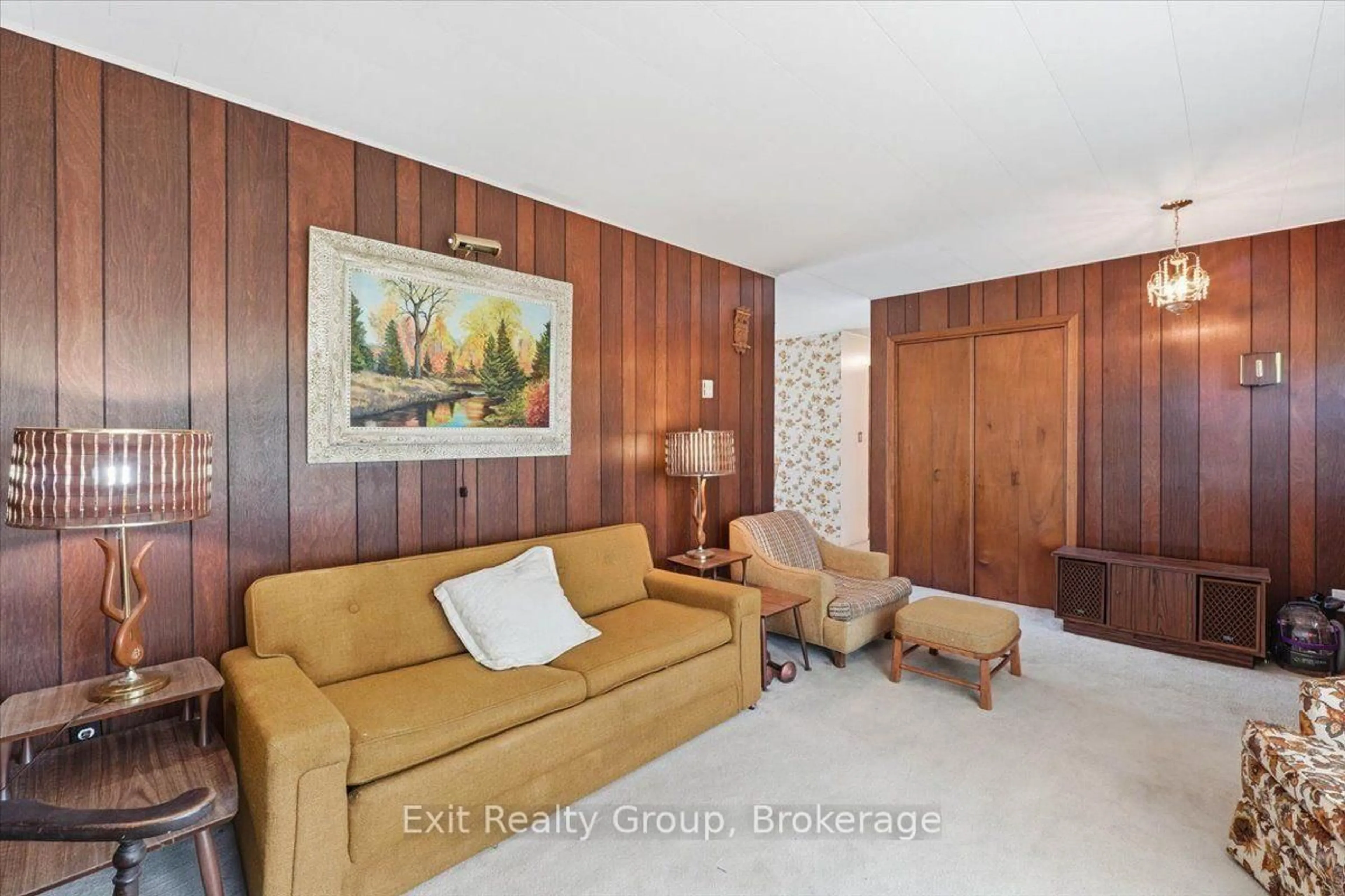 Living room with furniture, unknown for 452 Marble Point Rd, Limoges Ontario K0K 2M0