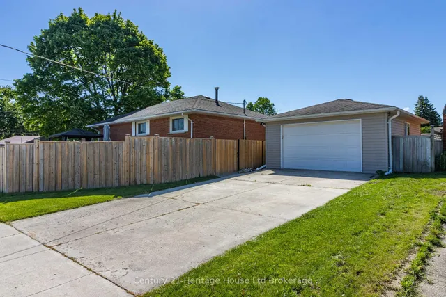 153 Springbank Ave, Woodstock 2