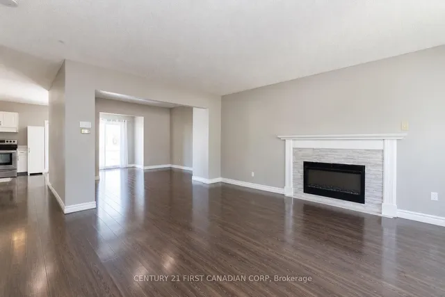 70 Fiddlers Green Rd #122, London North 3