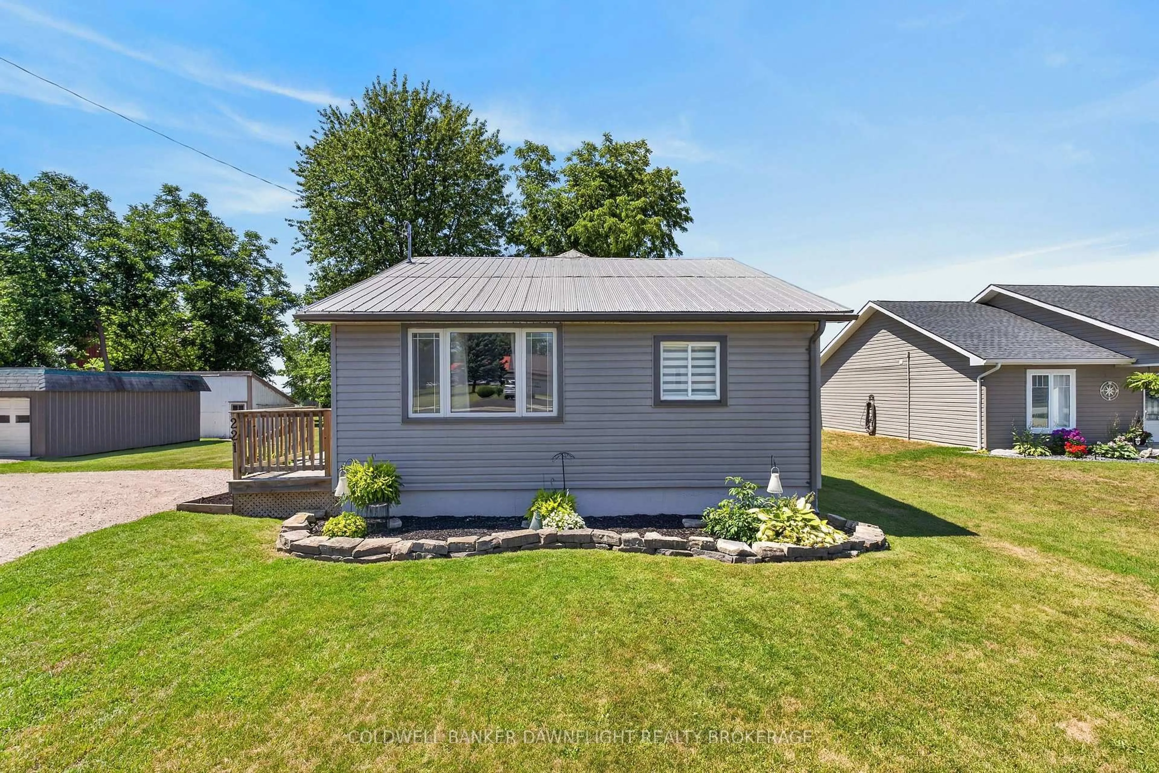 Home with vinyl exterior material, street for 221 Prince Arthur St, South Huron Ontario N0M 1K0