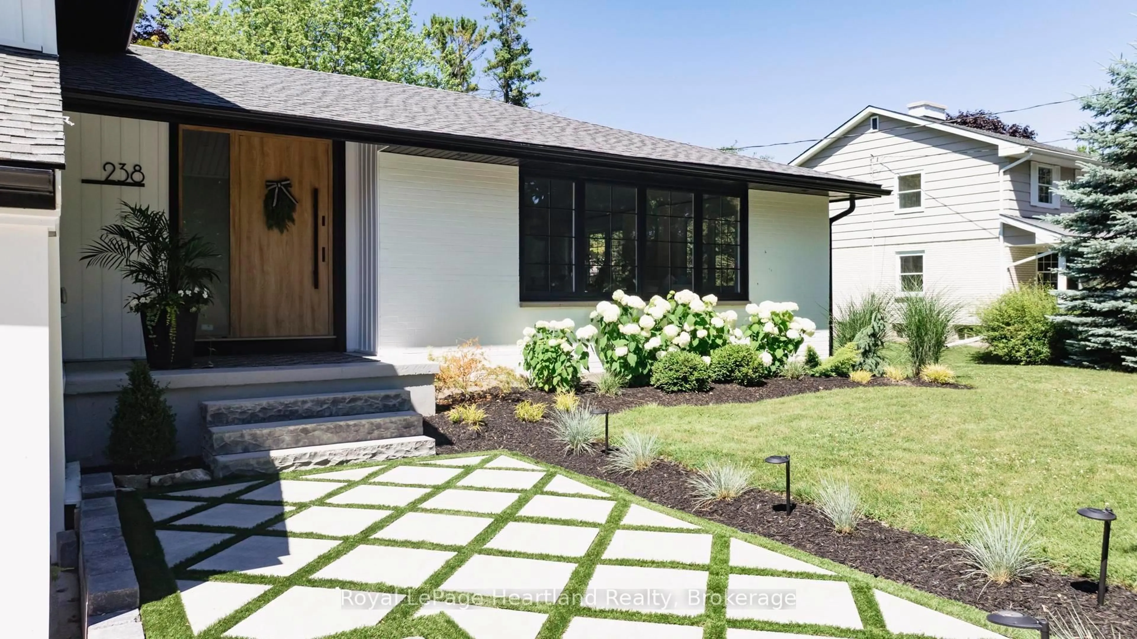 Unknown for 238 Bennett St, Goderich Ontario N7A 1X9