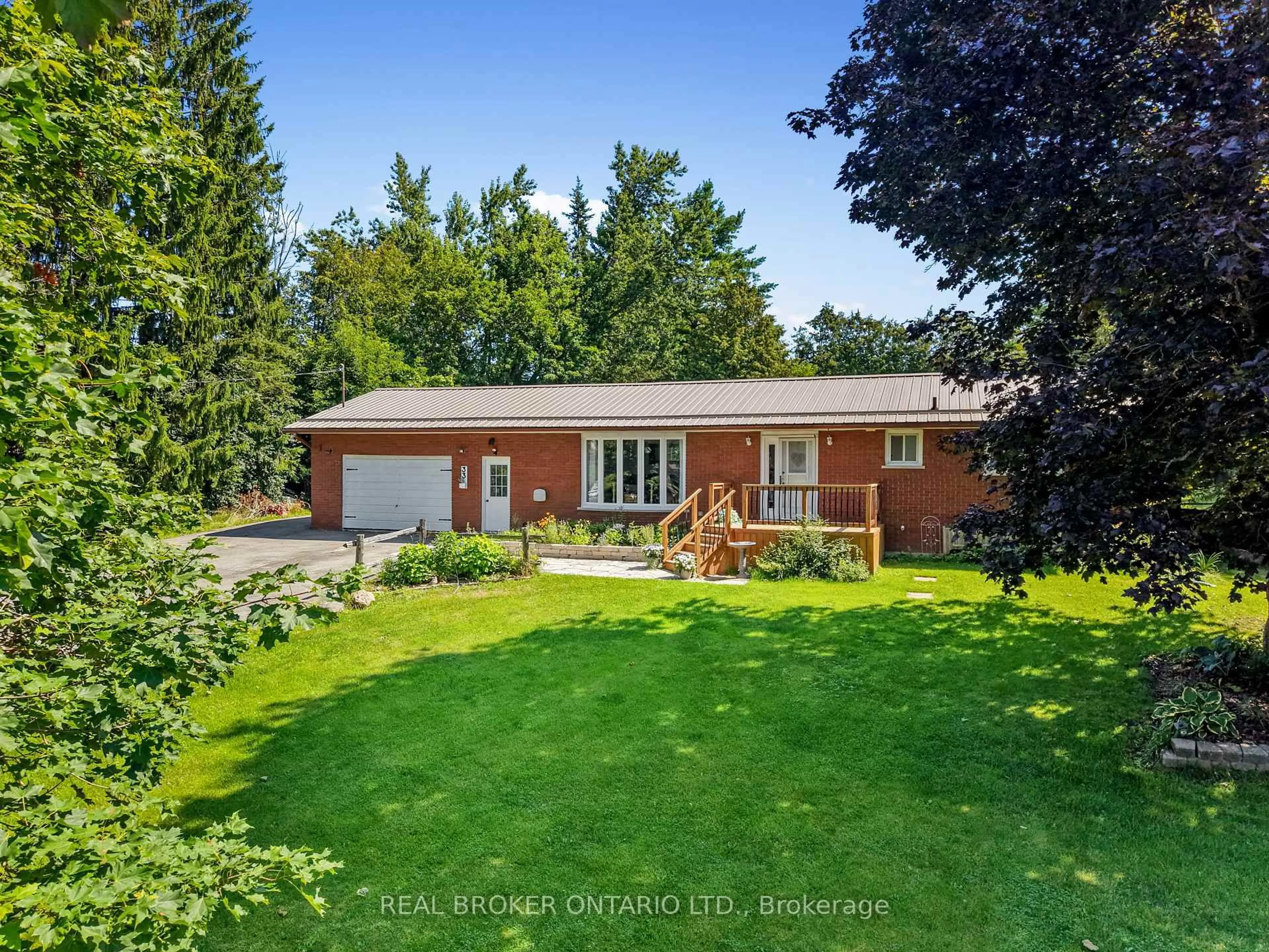 A pic from outside/outdoor area/front of a property/back of a property/a pic from drone, street for 33 Cadillac Blvd, Kawartha Lakes Ontario K0L 2W0