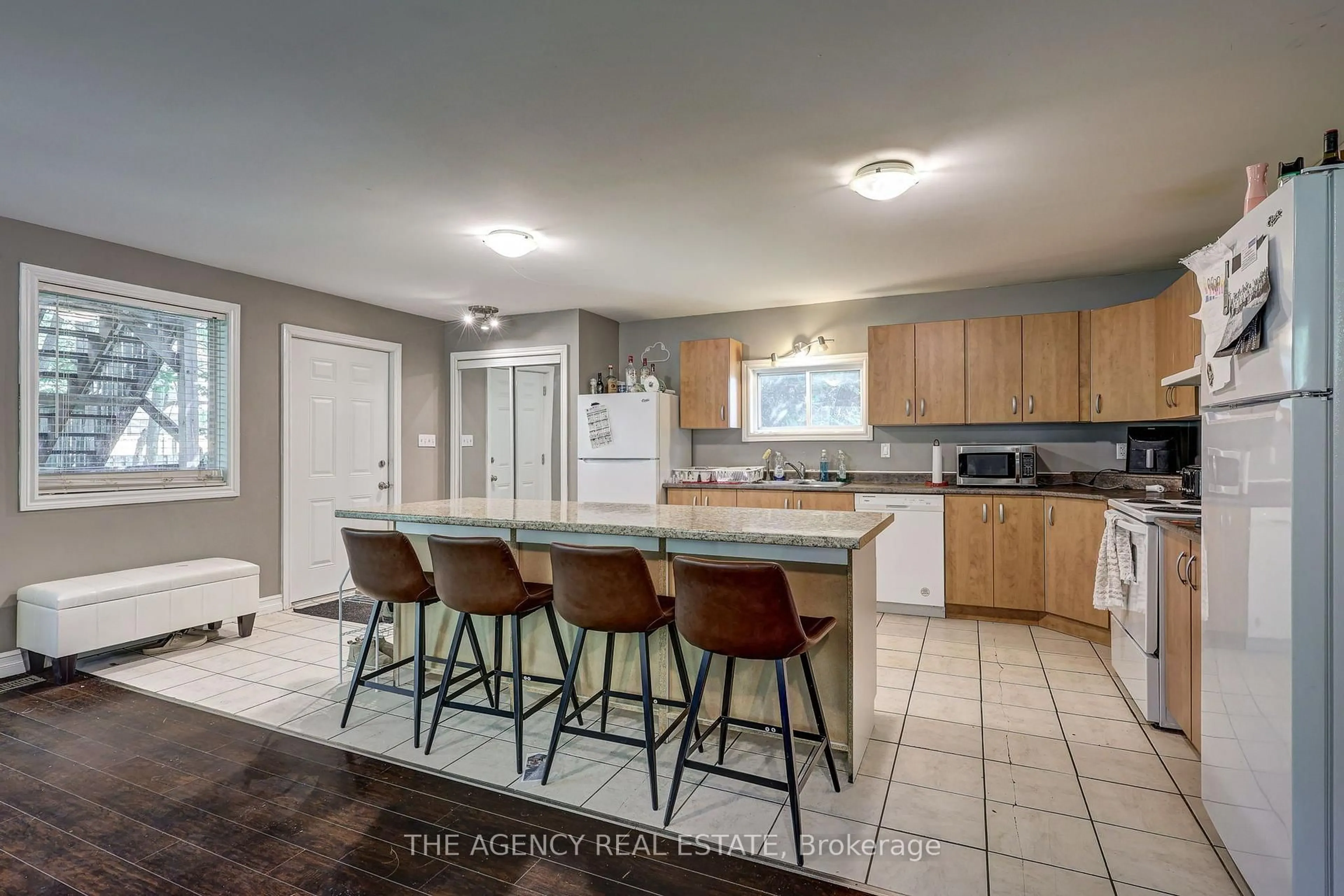 Open concept kitchen, ceramic/tile floor for 129 Oxford St, London North Ontario N6H 1S2