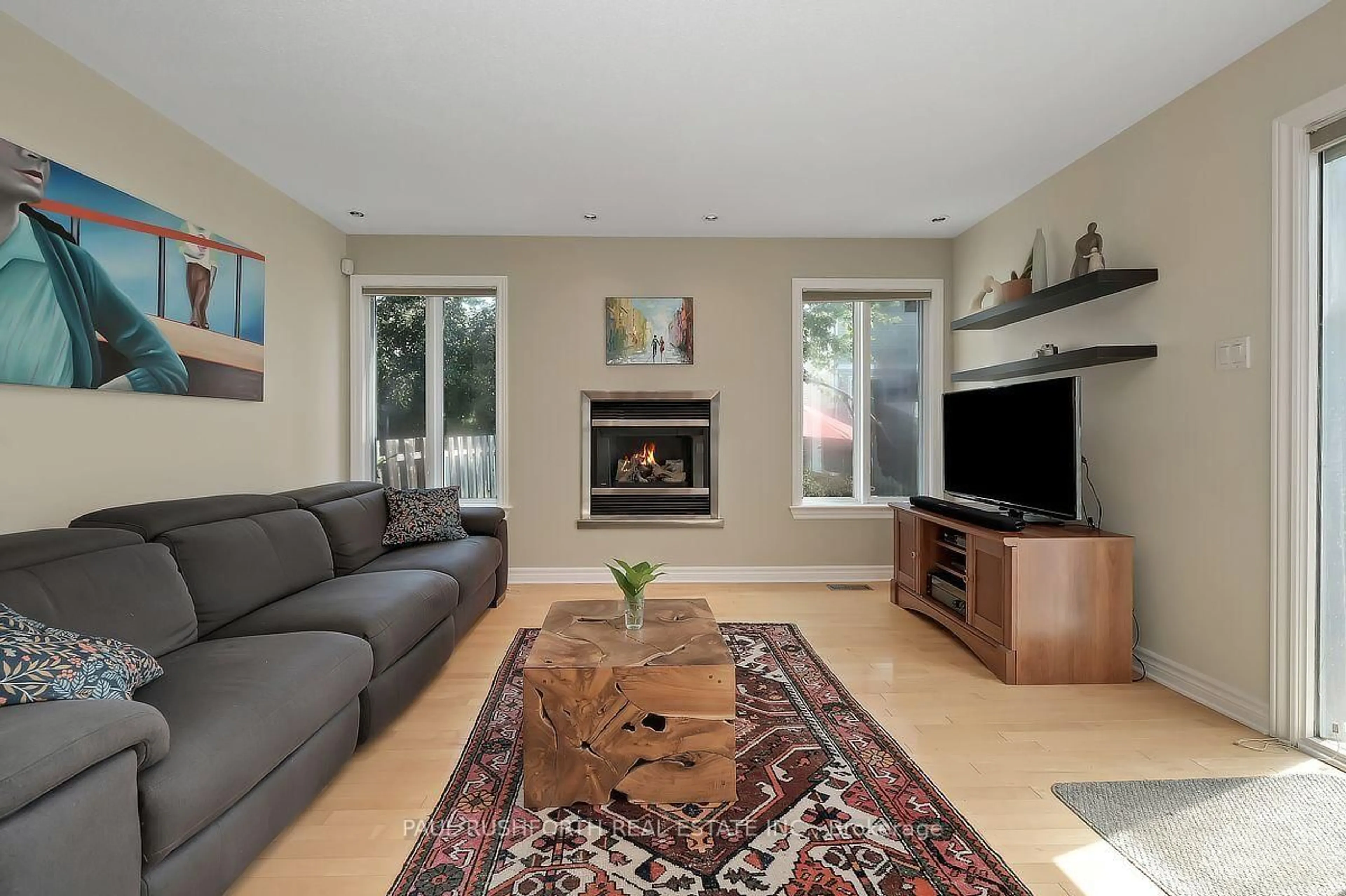 Living room with furniture, unknown for 242 Deerfox Dr, Ottawa Ontario K2J 4Z2