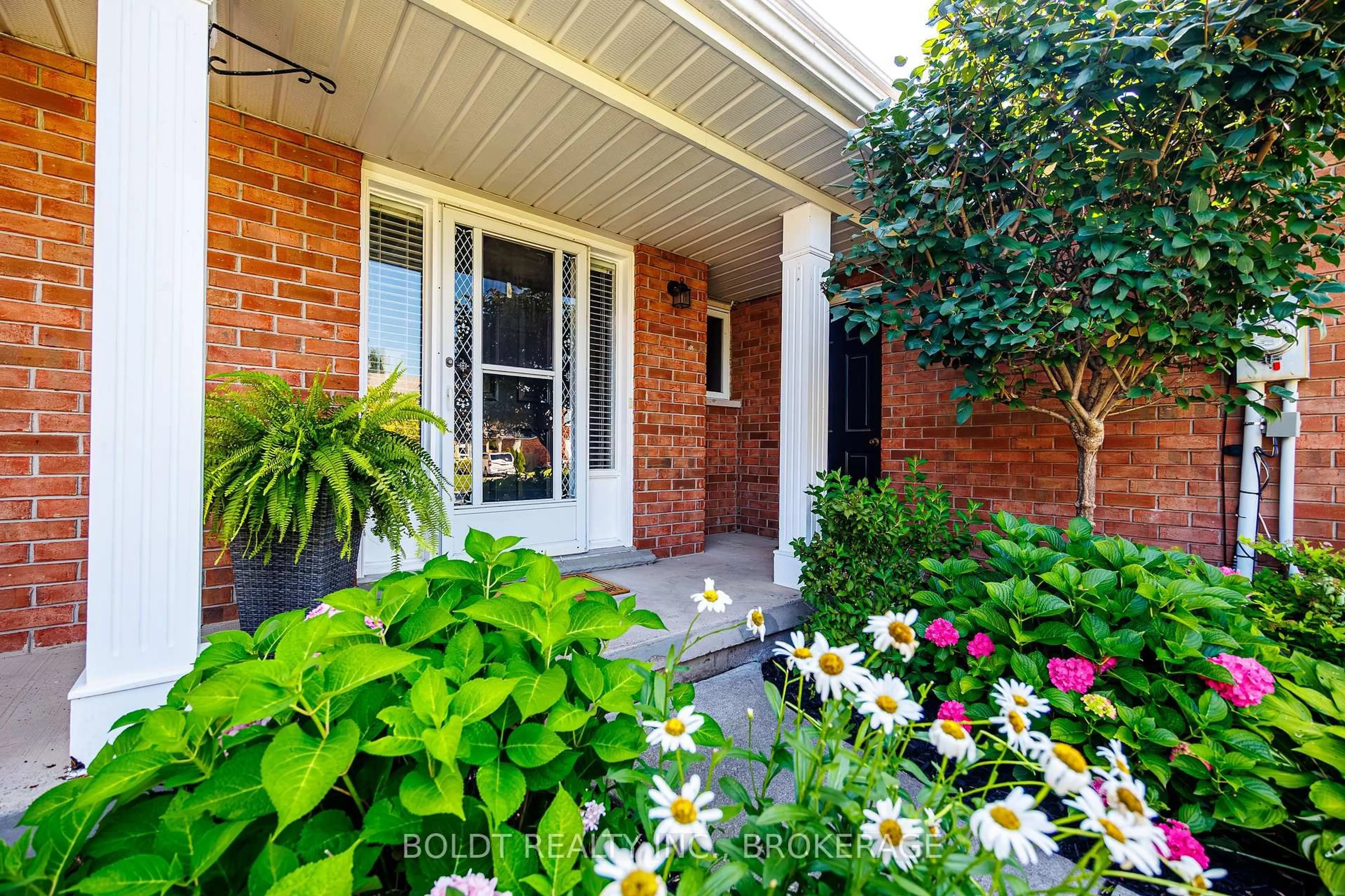 Unknown for 86 Devine Cres, Thorold Ontario L2V 5A4