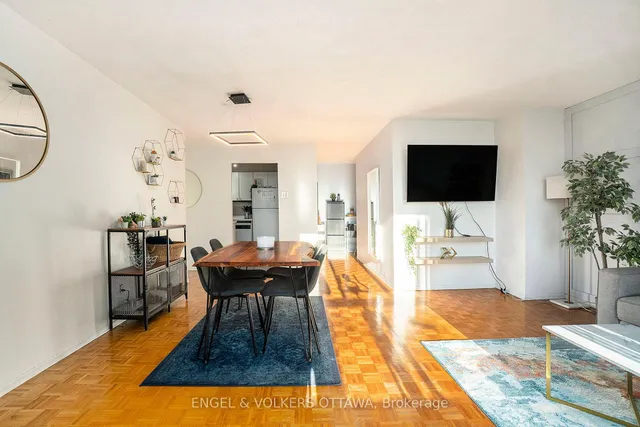 475 Laurier Ave #907, Ottawa 4