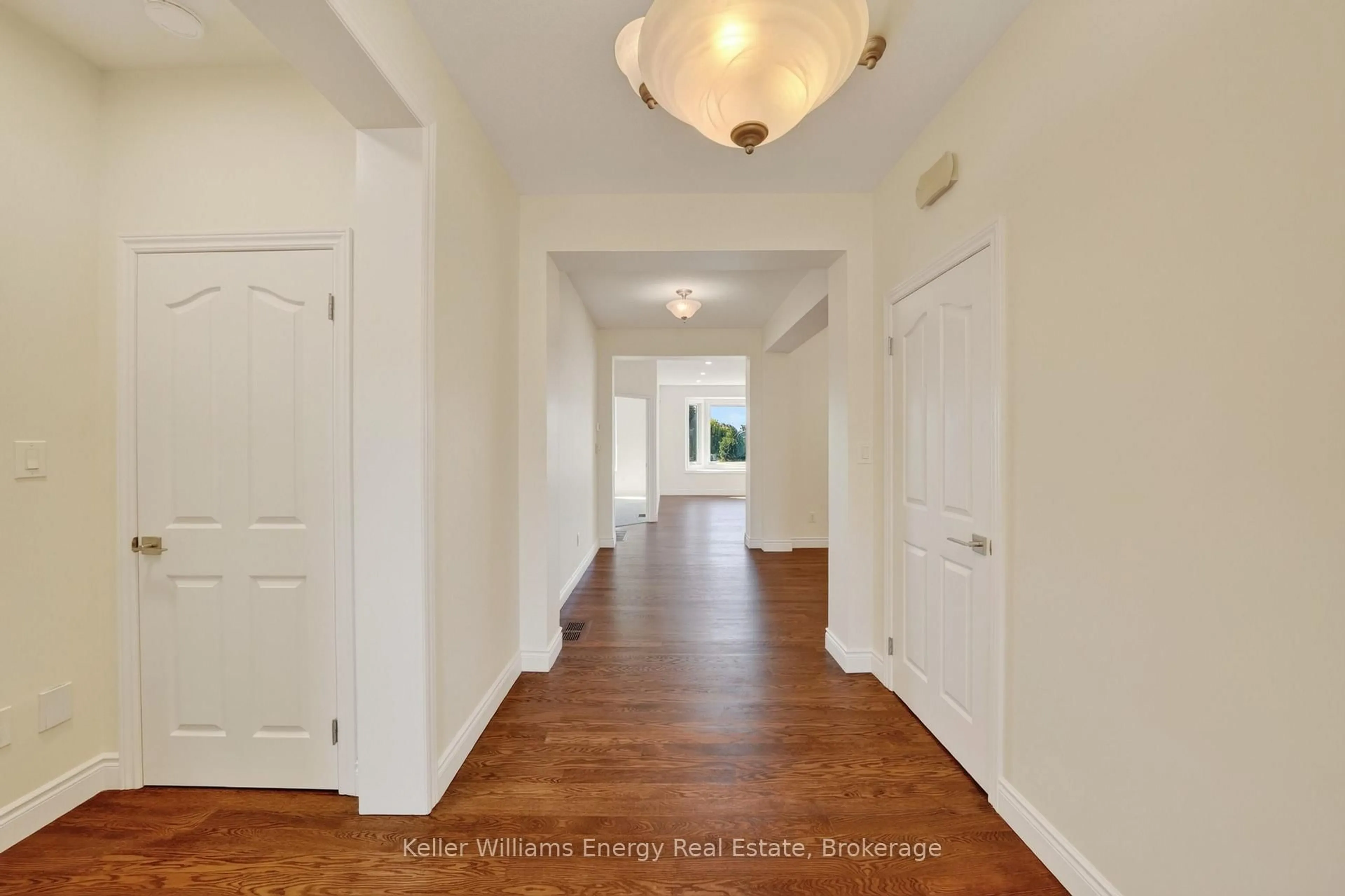 Indoor entryway for 56 Elmdale Dr, Prince Edward County Ontario K0K 3L0
