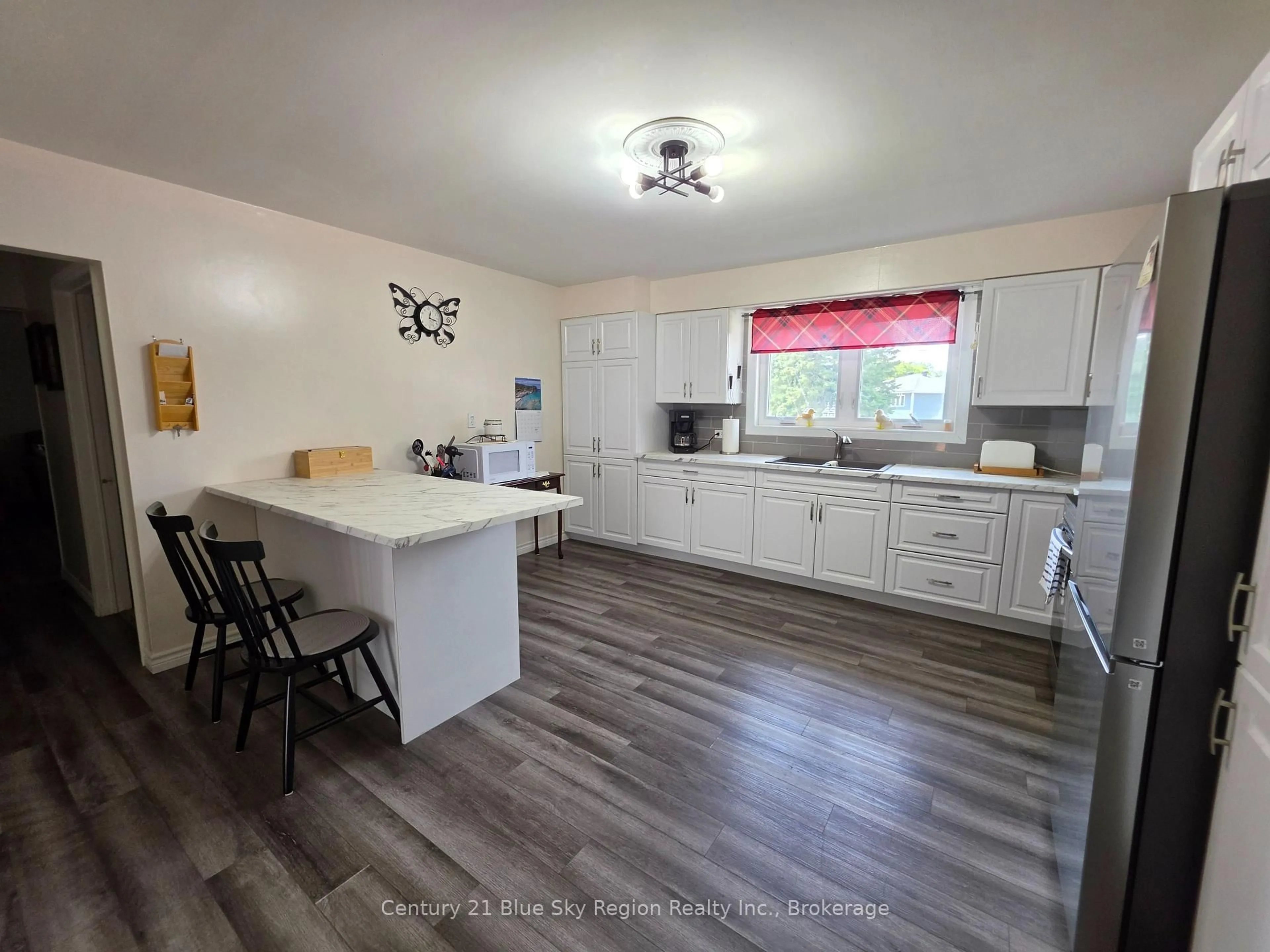 Open concept kitchen, unknown for 240 Cache Bay Rd, West Nipissing Ontario P2B 3H7