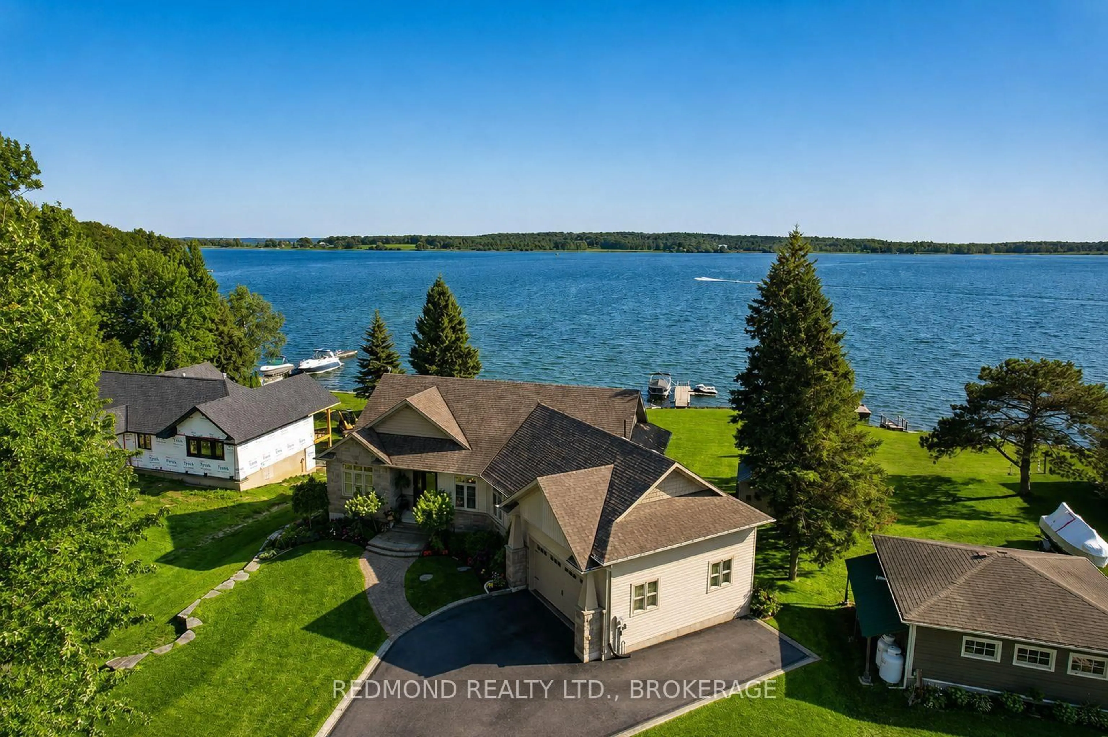 A pic from outside/outdoor area/front of a property/back of a property/a pic from drone, water/lake/river/ocean view for 183 Clark Dr, Front of Leeds & Seeleys Bay Ontario K7G 2V5