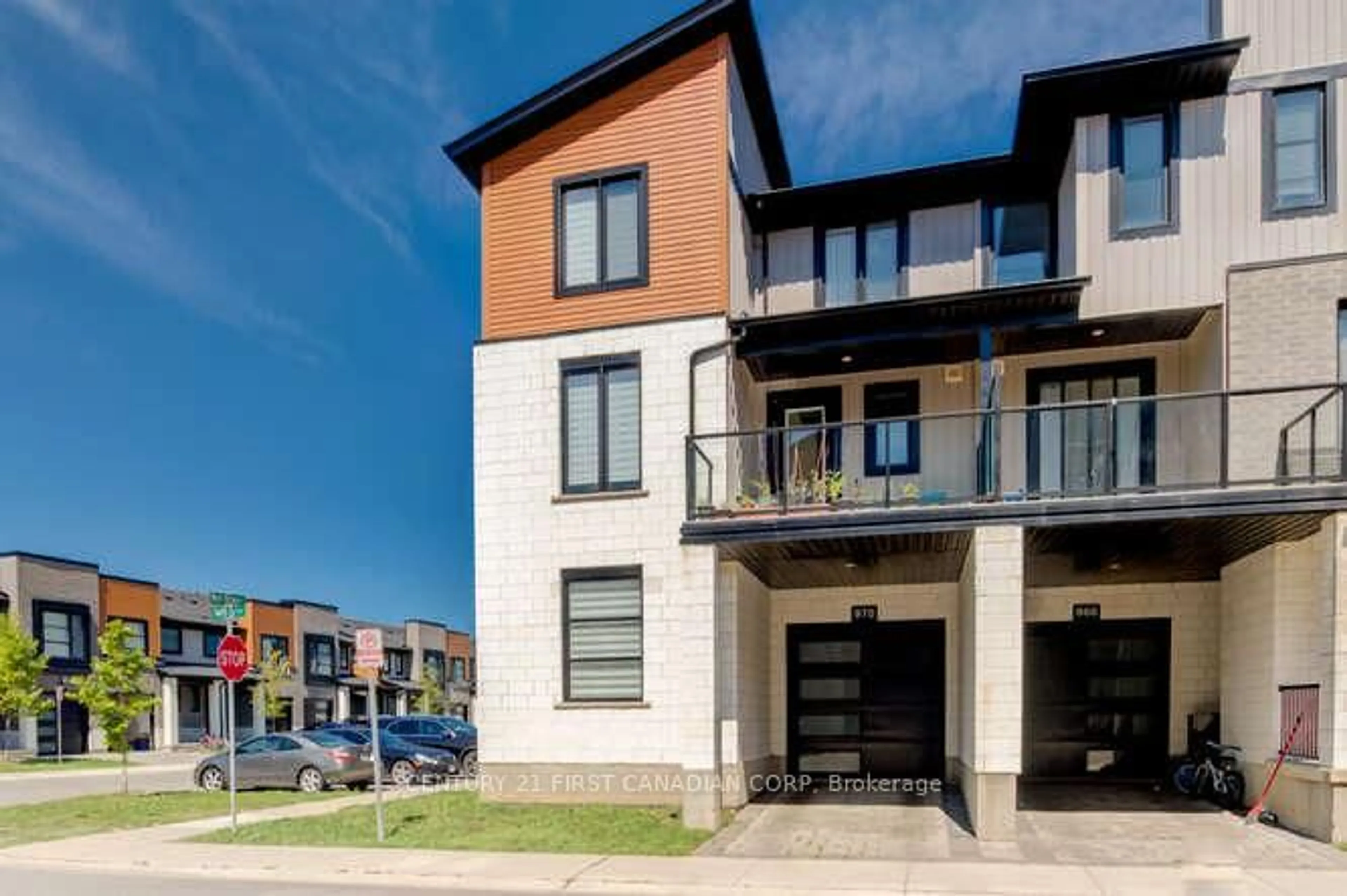 Home with brick exterior material, street for 970 Battery Park, London North Ontario N6H 0J7