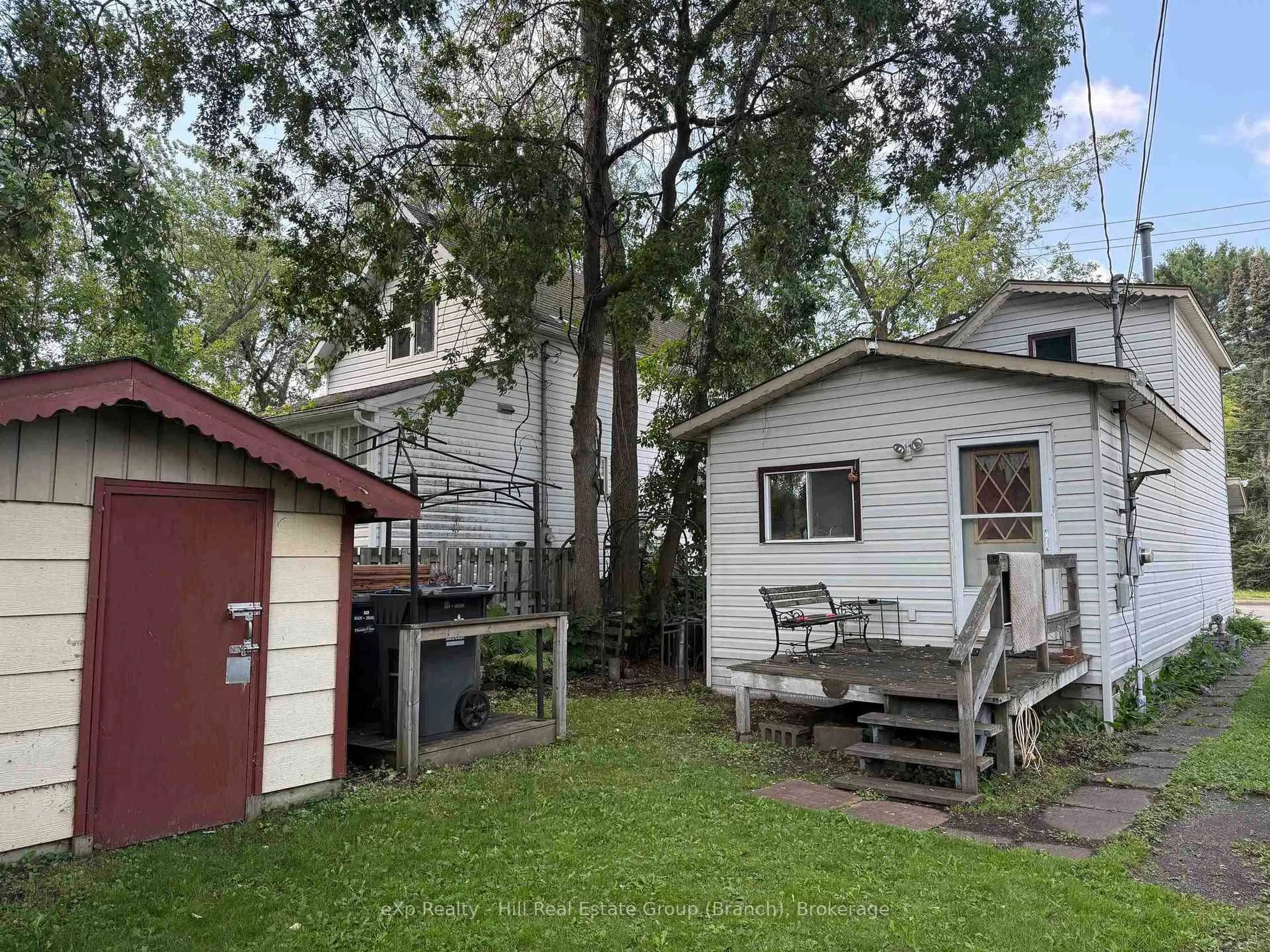 Unknown for 446 Vickers St, Thunder Bay Ontario P7C 4B5