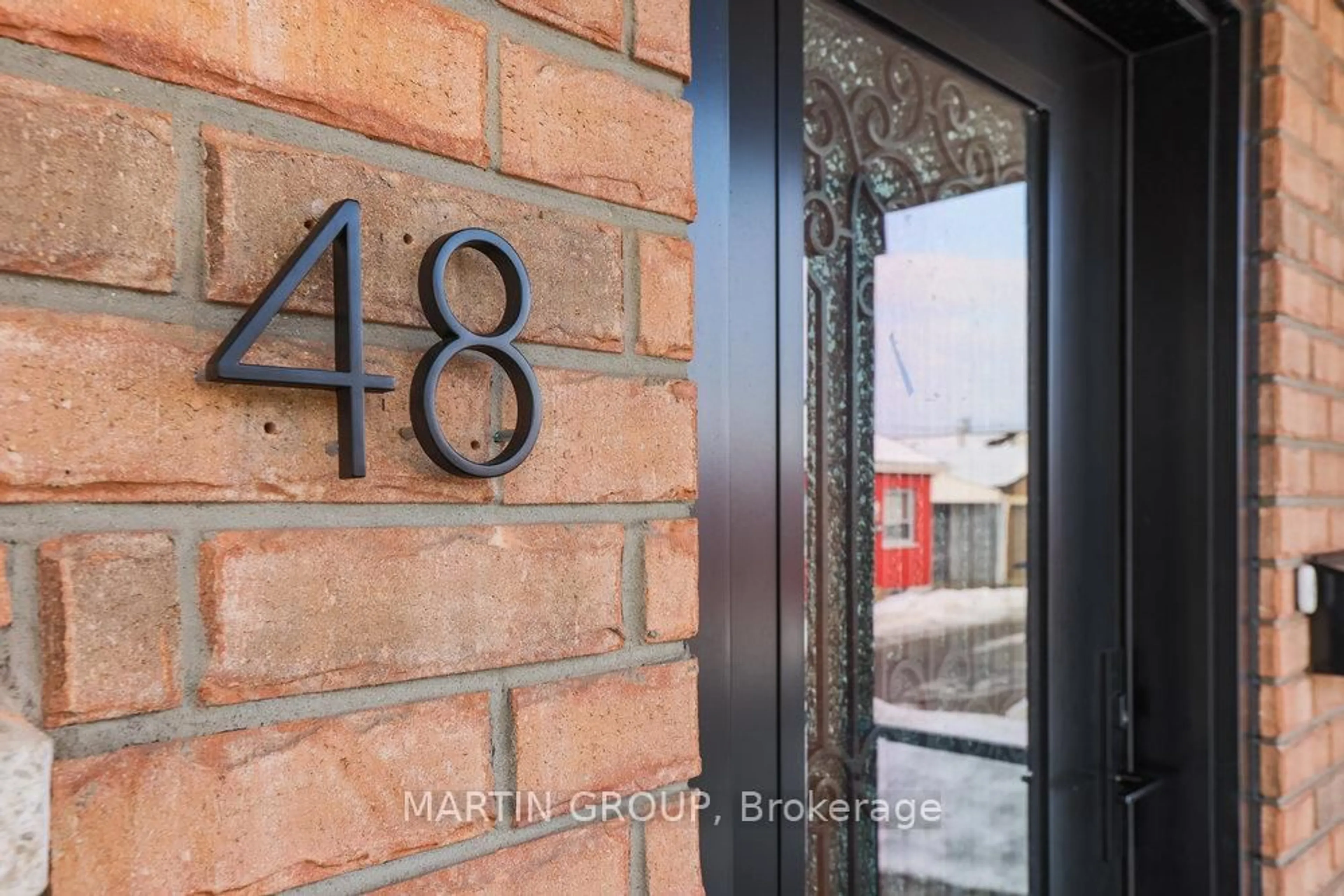 Indoor entryway for 48 Evans St, Hamilton Ontario L8L 1W3