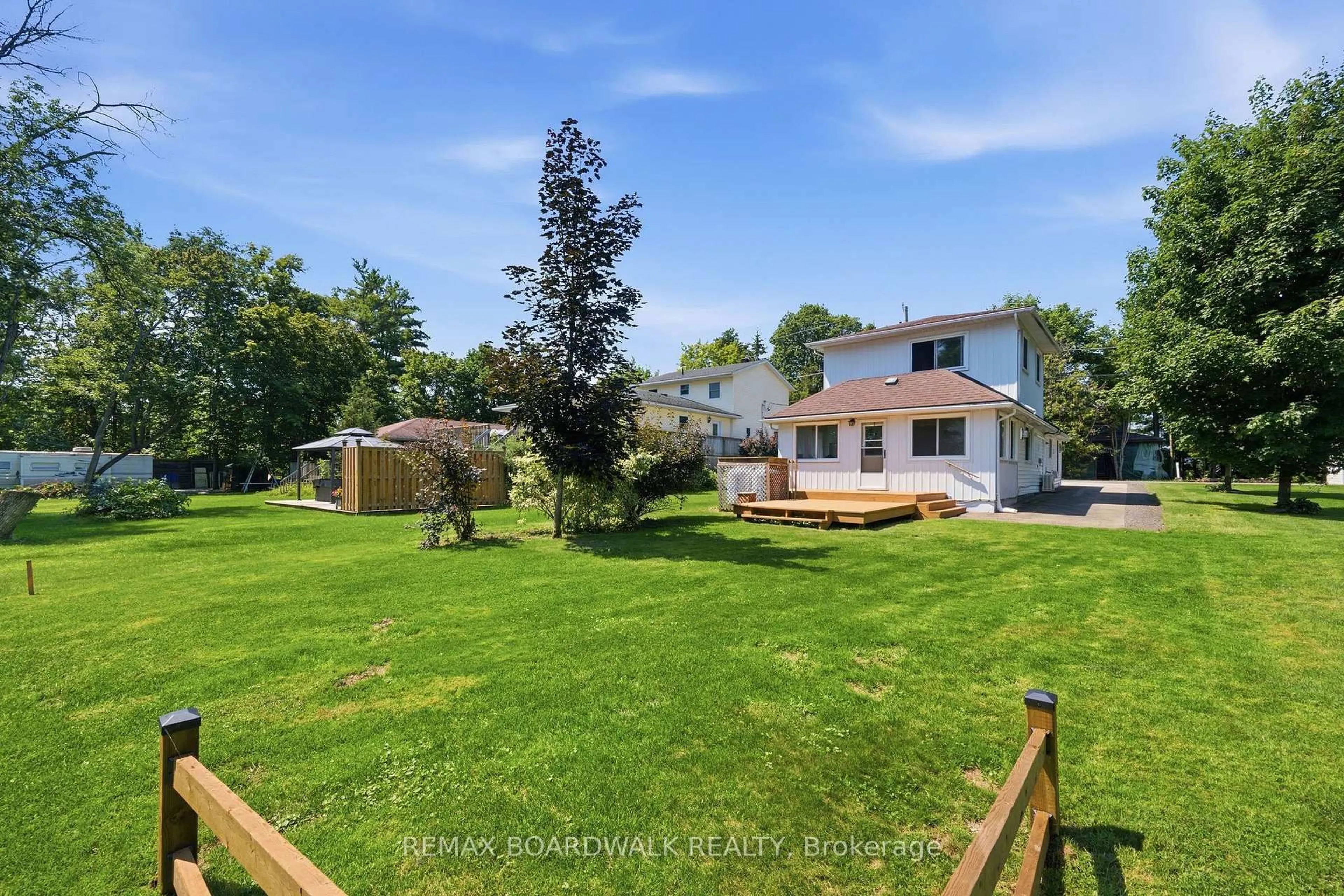 A pic from outside/outdoor area/front of a property/back of a property/a pic from drone, water/lake/river/ocean view for 264 Birch Ave, Carleton Place Ontario K7C 0C4