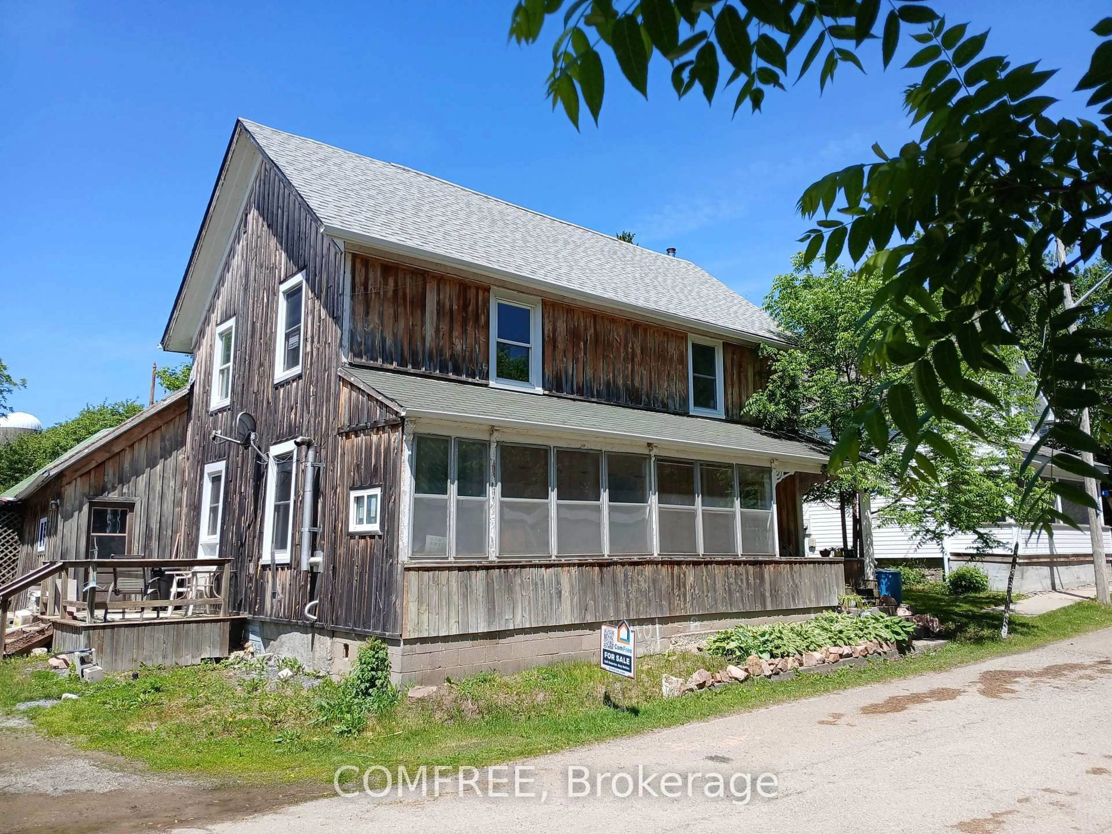 A pic from outside/outdoor area/front of a property/back of a property/a pic from drone, building for 2 Miller St, Lansdowne Village Ontario K0E 1L0