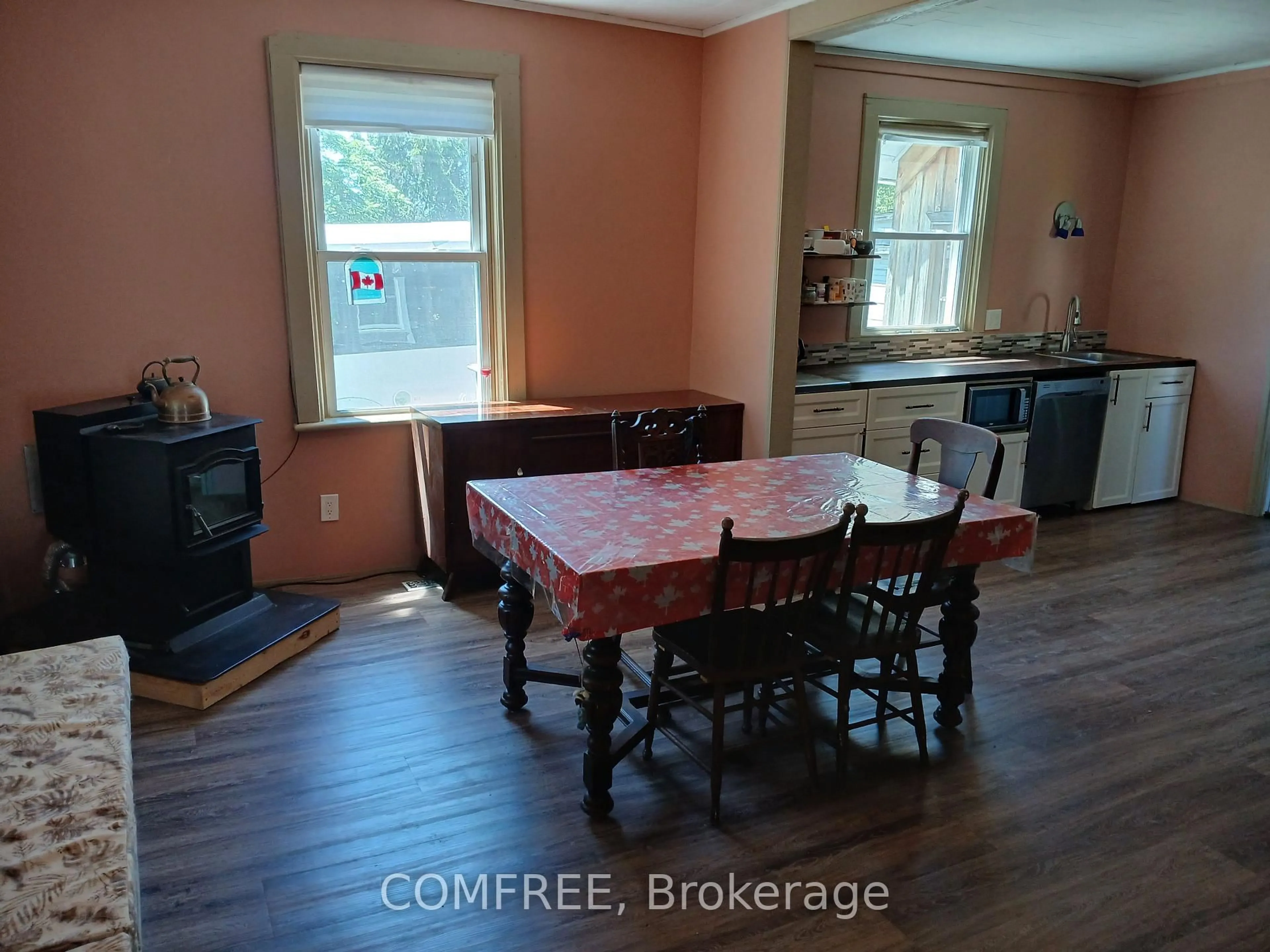 Dining room, unknown for 2 Miller St, Lansdowne Village Ontario K0E 1L0