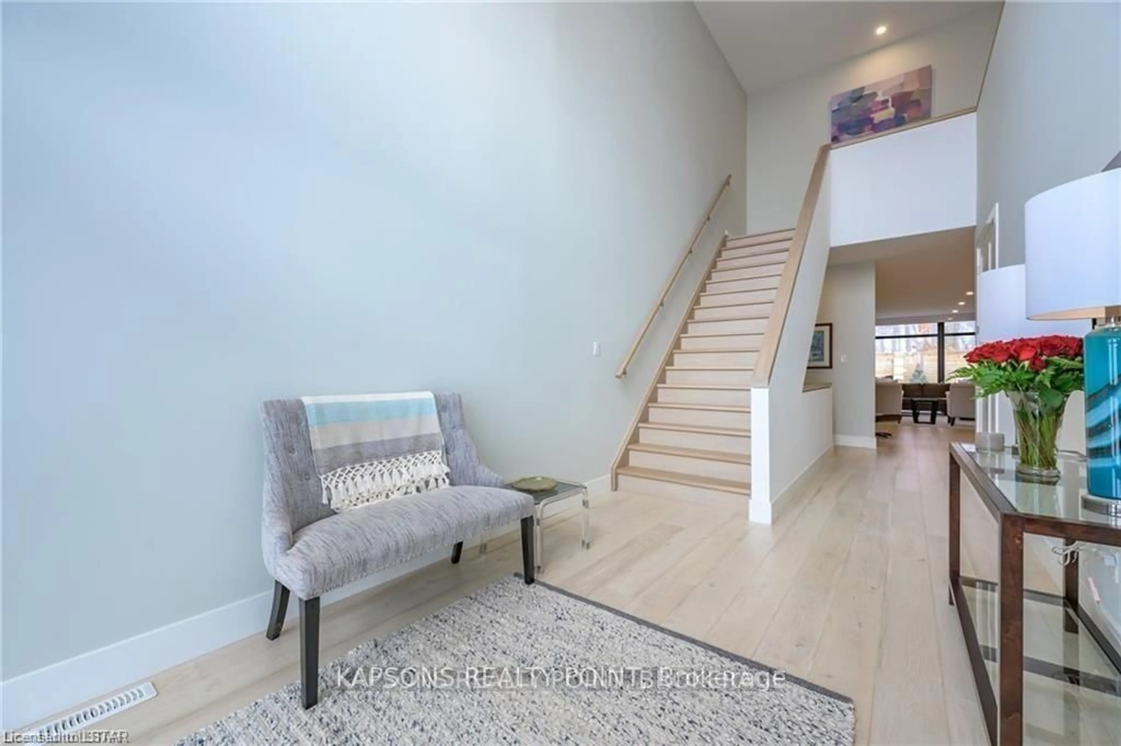 Indoor foyer for 2368 Red Thorne Ave, London South Ontario N6P 0E8