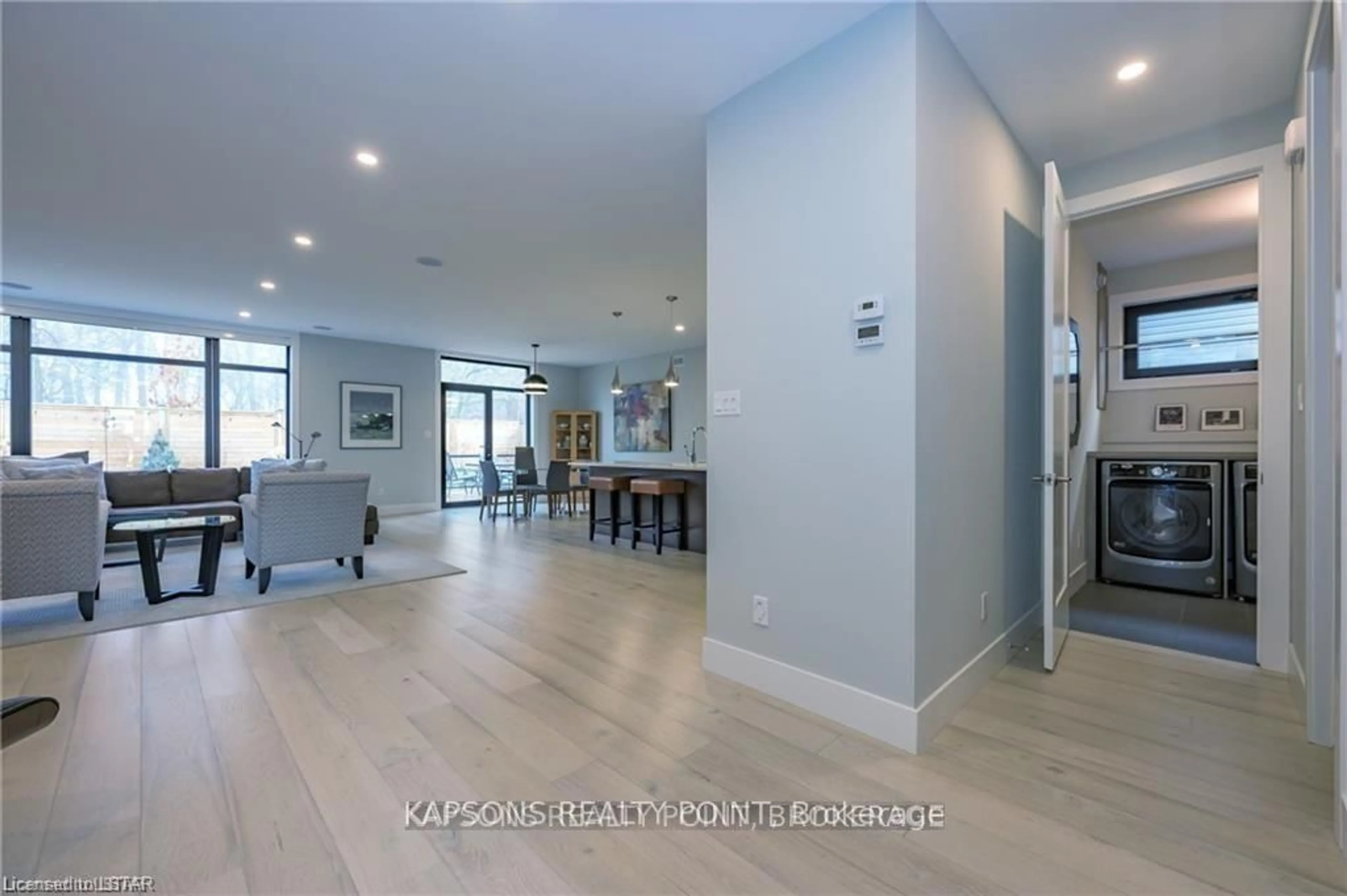 Indoor foyer for 2368 Red Thorne Ave, London South Ontario N6P 0E8