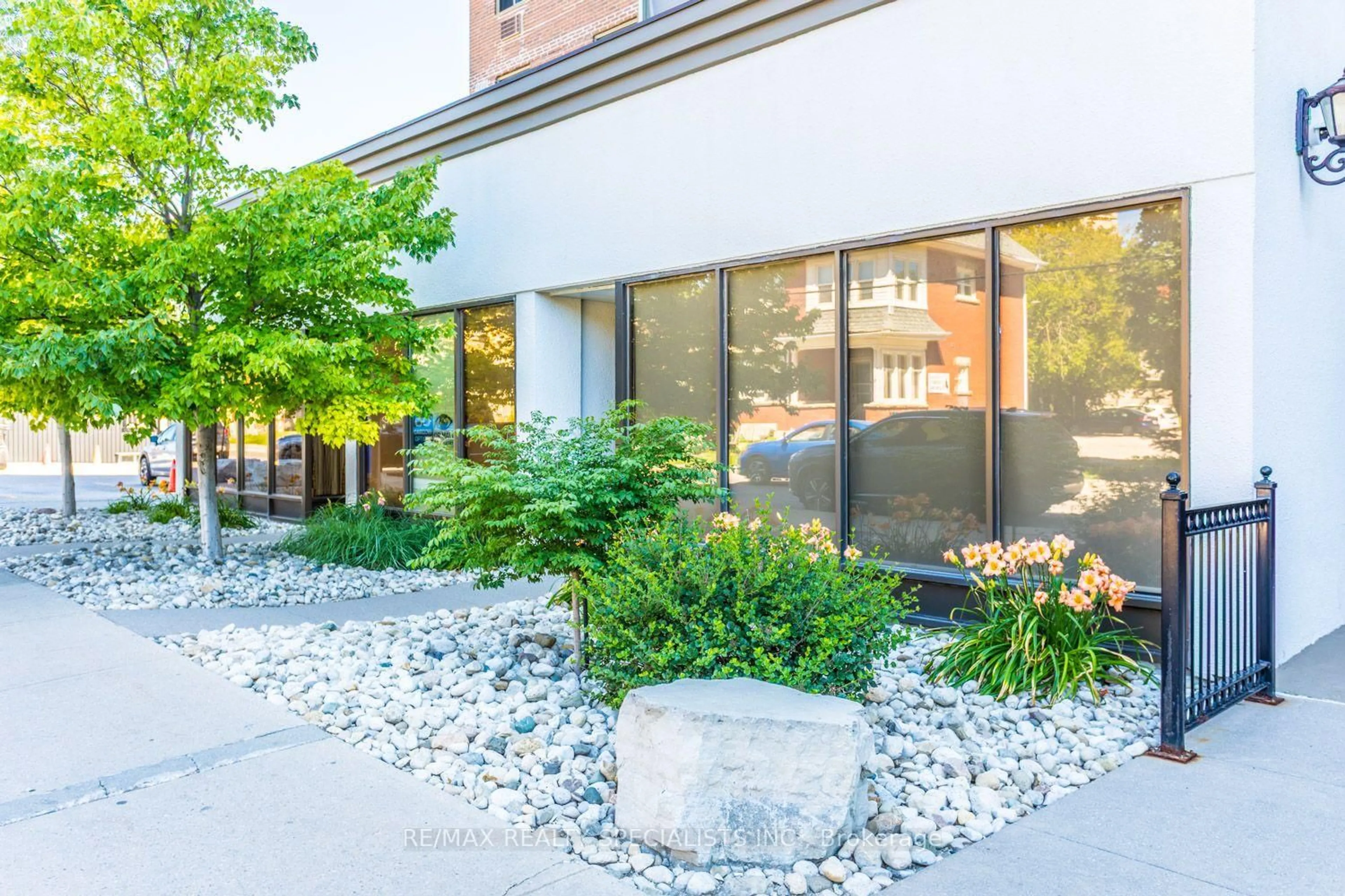 Patio, street for 55 Yarmouth St #601, Guelph Ontario N1H 7R4