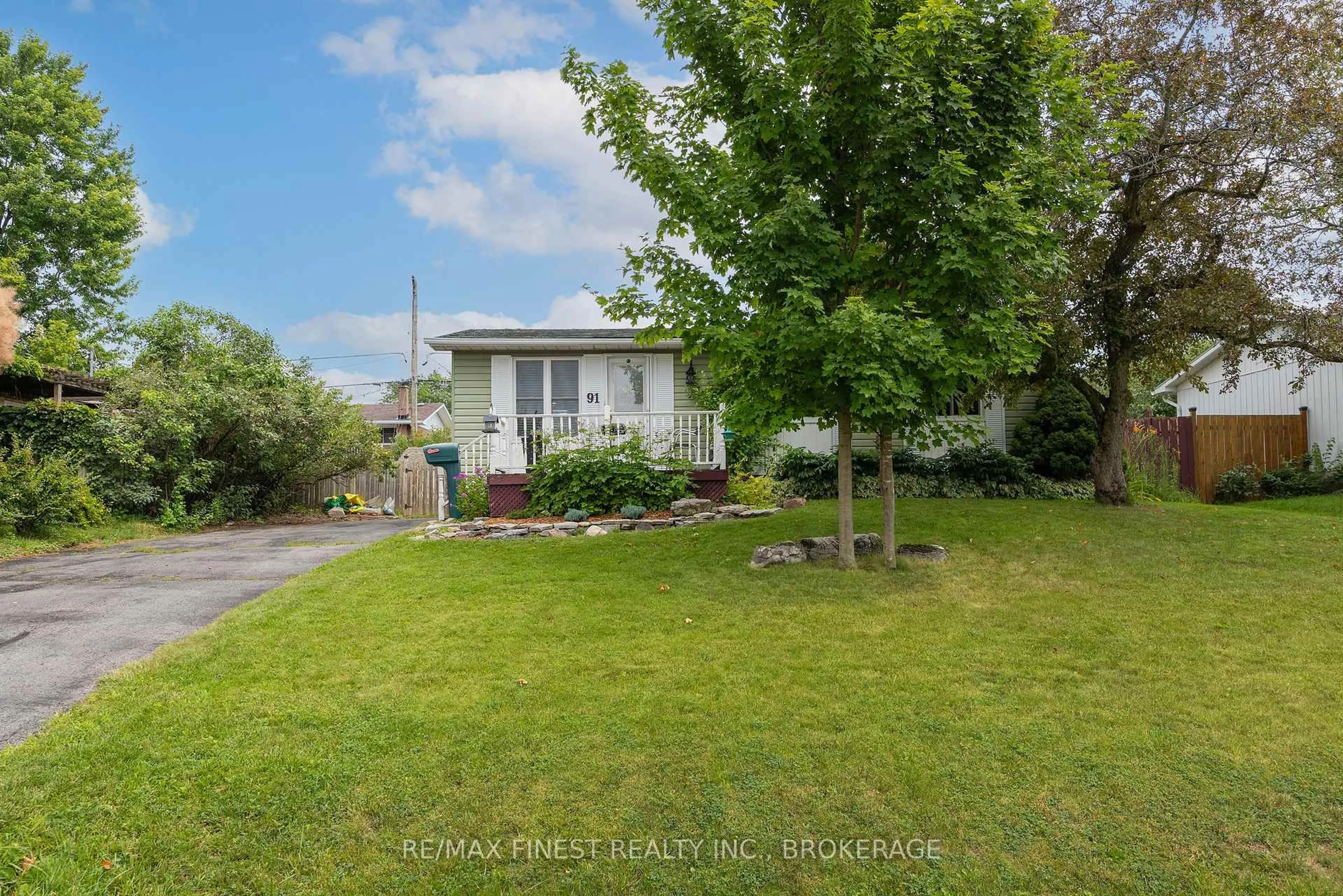 A pic from outside/outdoor area/front of a property/back of a property/a pic from drone, street for 91 Cambridge Cres, Loyalist Ontario K7N 1R4