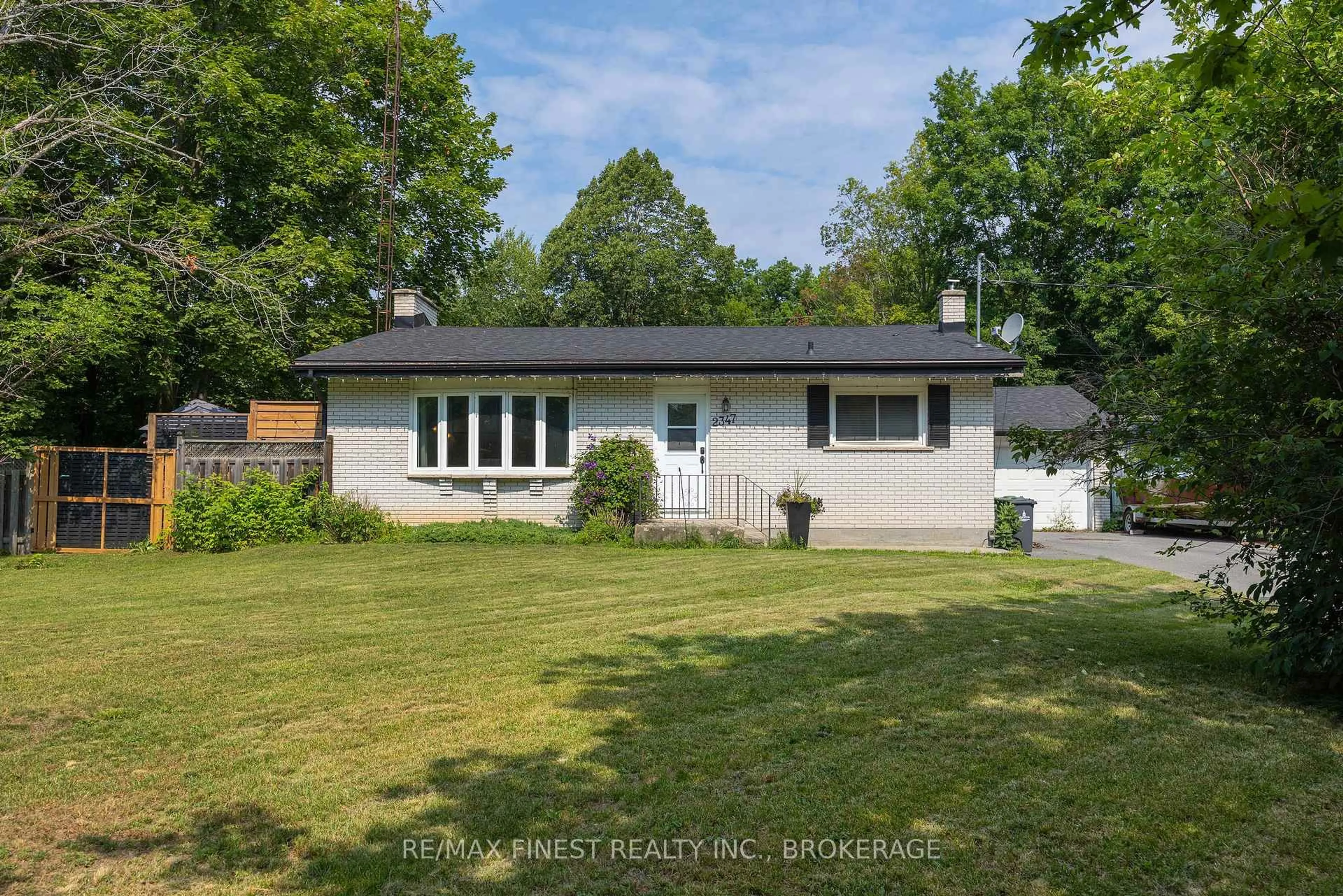 A pic from outside/outdoor area/front of a property/back of a property/a pic from drone, street for 2347 BATTERSEA Rd, Kingston Ontario K0H 1S0