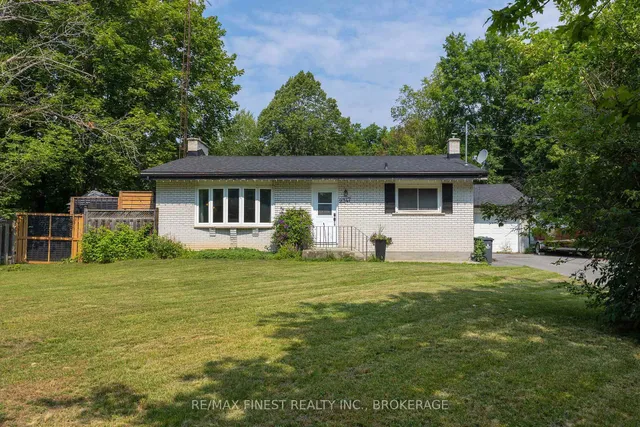2347 BATTERSEA Rd, Kingston 4