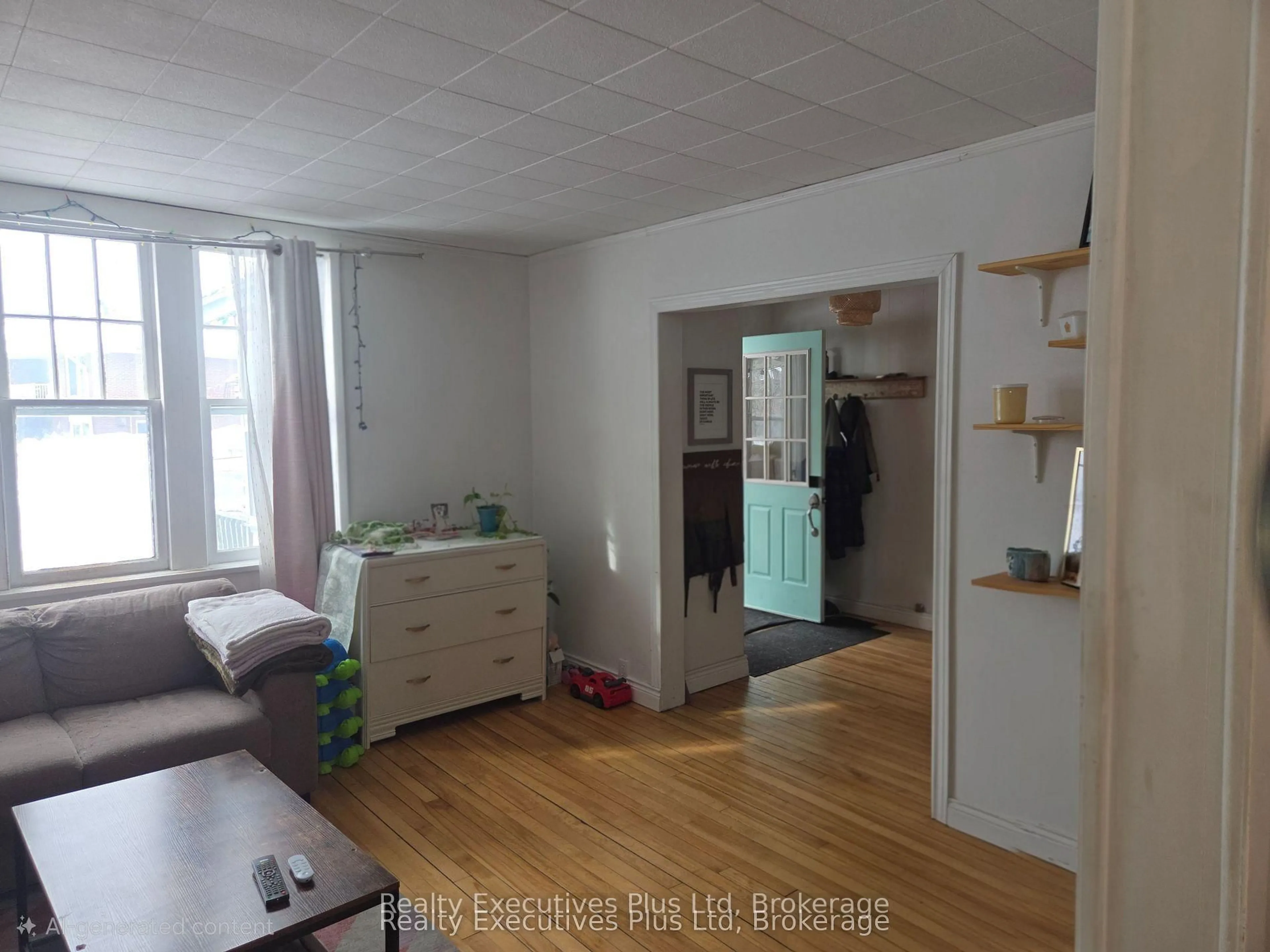 A pic of a room for 15 Barrie St, Sundridge Ontario P0A 1Z0