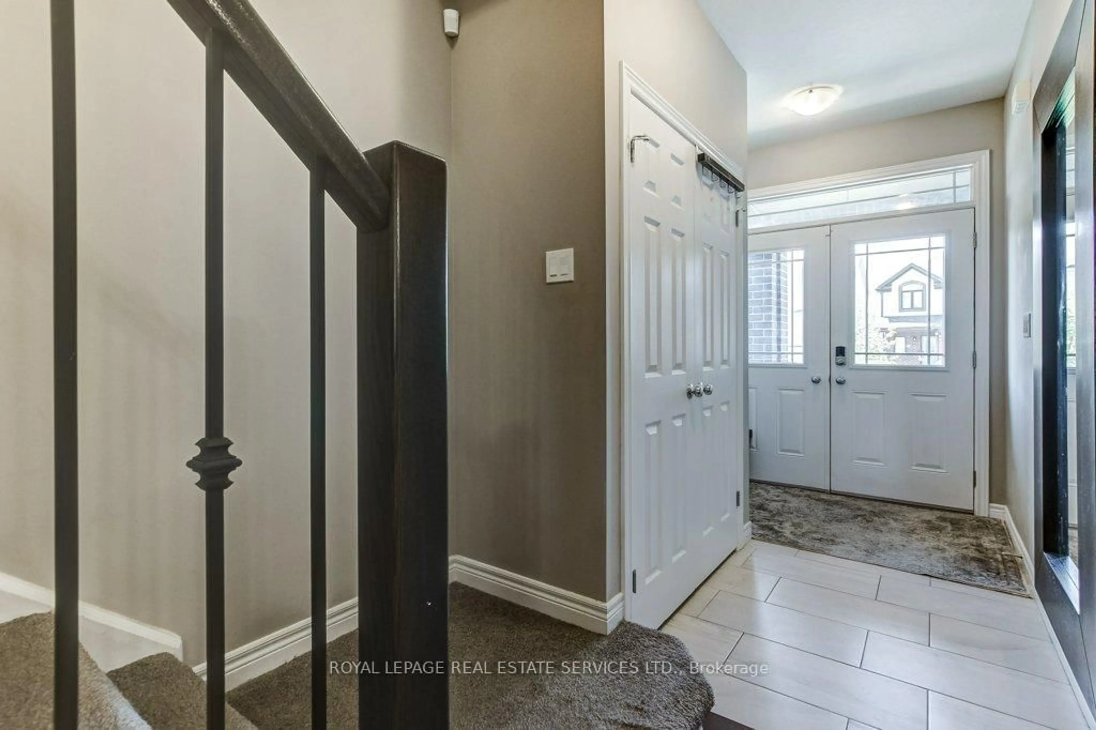 Indoor entryway for 59 Keating St, Guelph Ontario N1E 0S1
