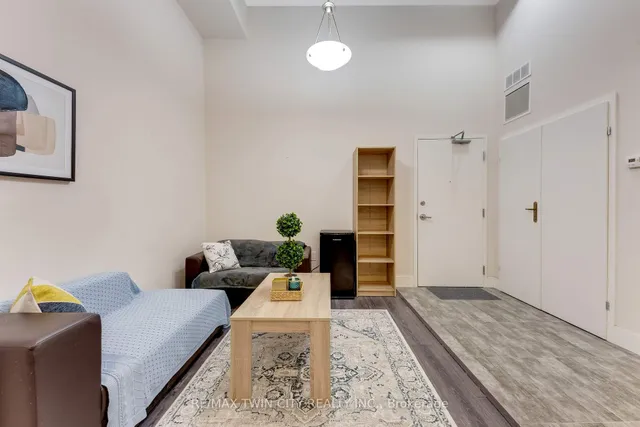 253 Albert St #103, Waterloo 5