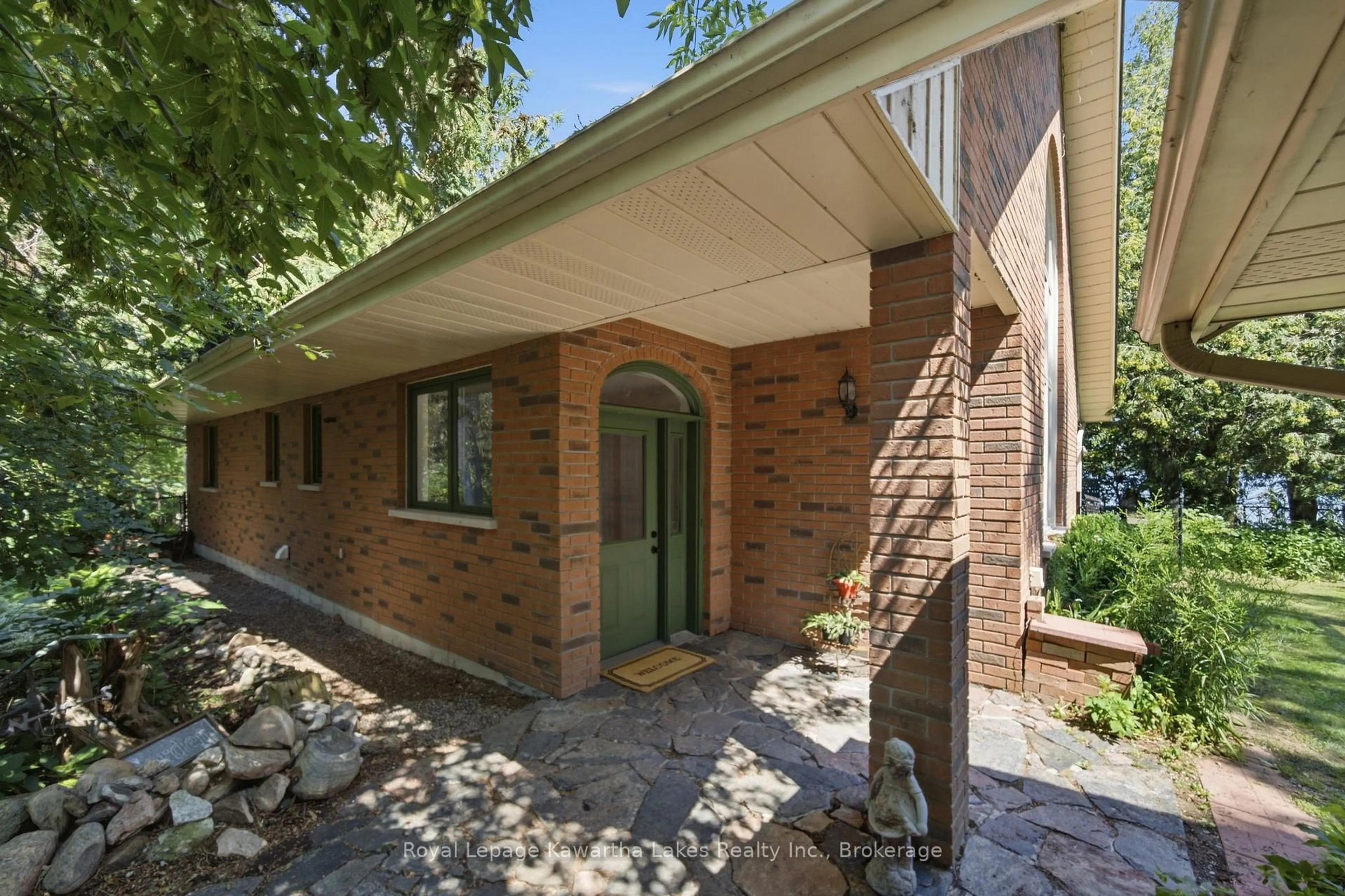 Unknown for 100 Pinewood Blvd, Kawartha Lakes Ontario K0M 2B0