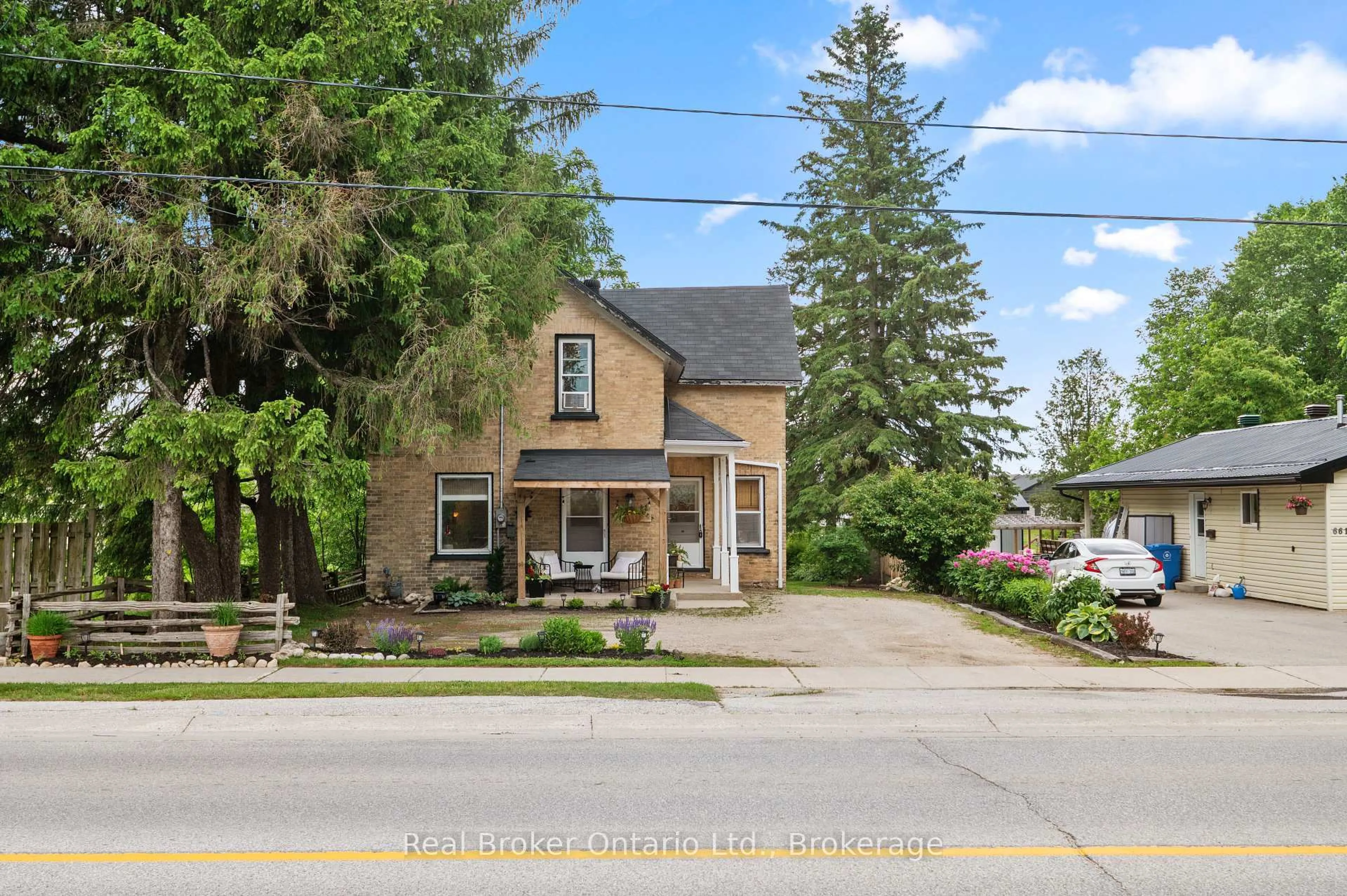 Unknown for 677 Garafraxa St, West Grey Ontario N0G 1R0