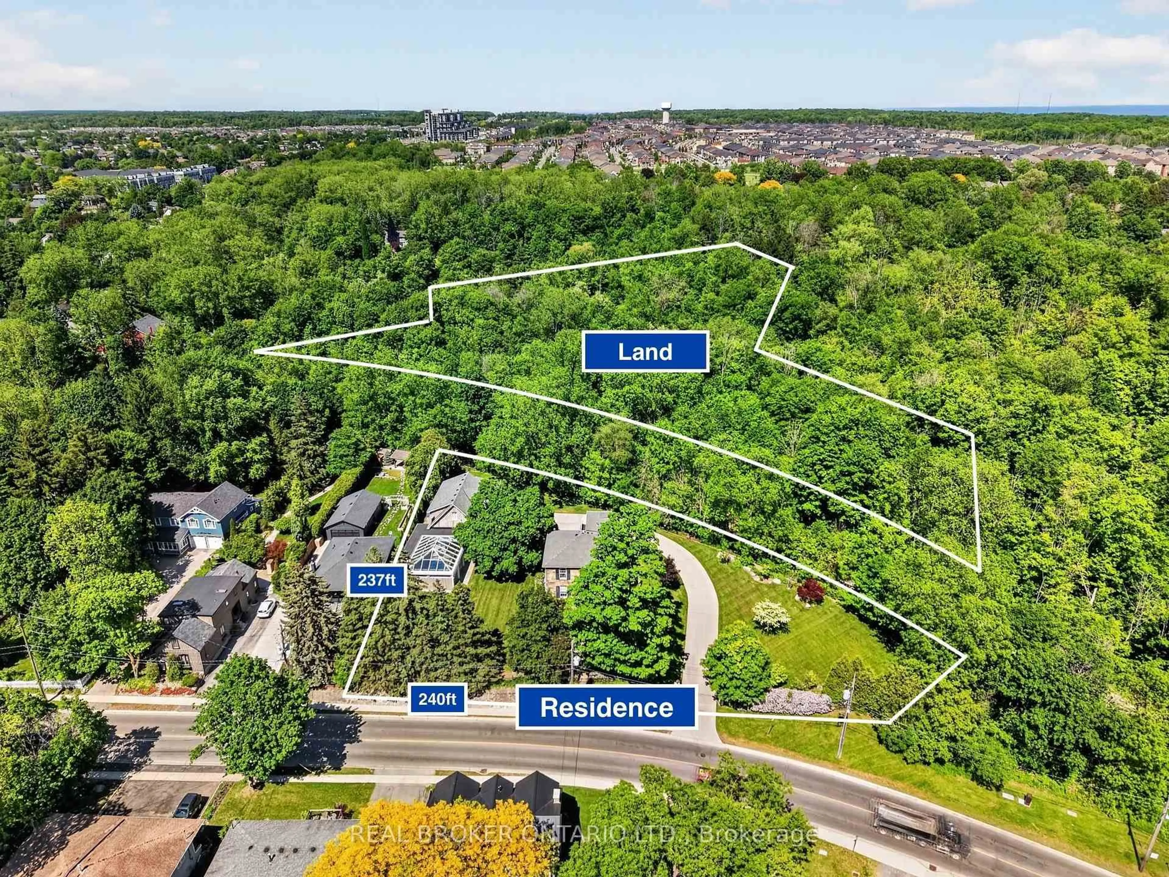 A pic from outside/outdoor area/front of a property/back of a property/a pic from drone, street for 63 Mill St, Hamilton Ontario L0R 2H0