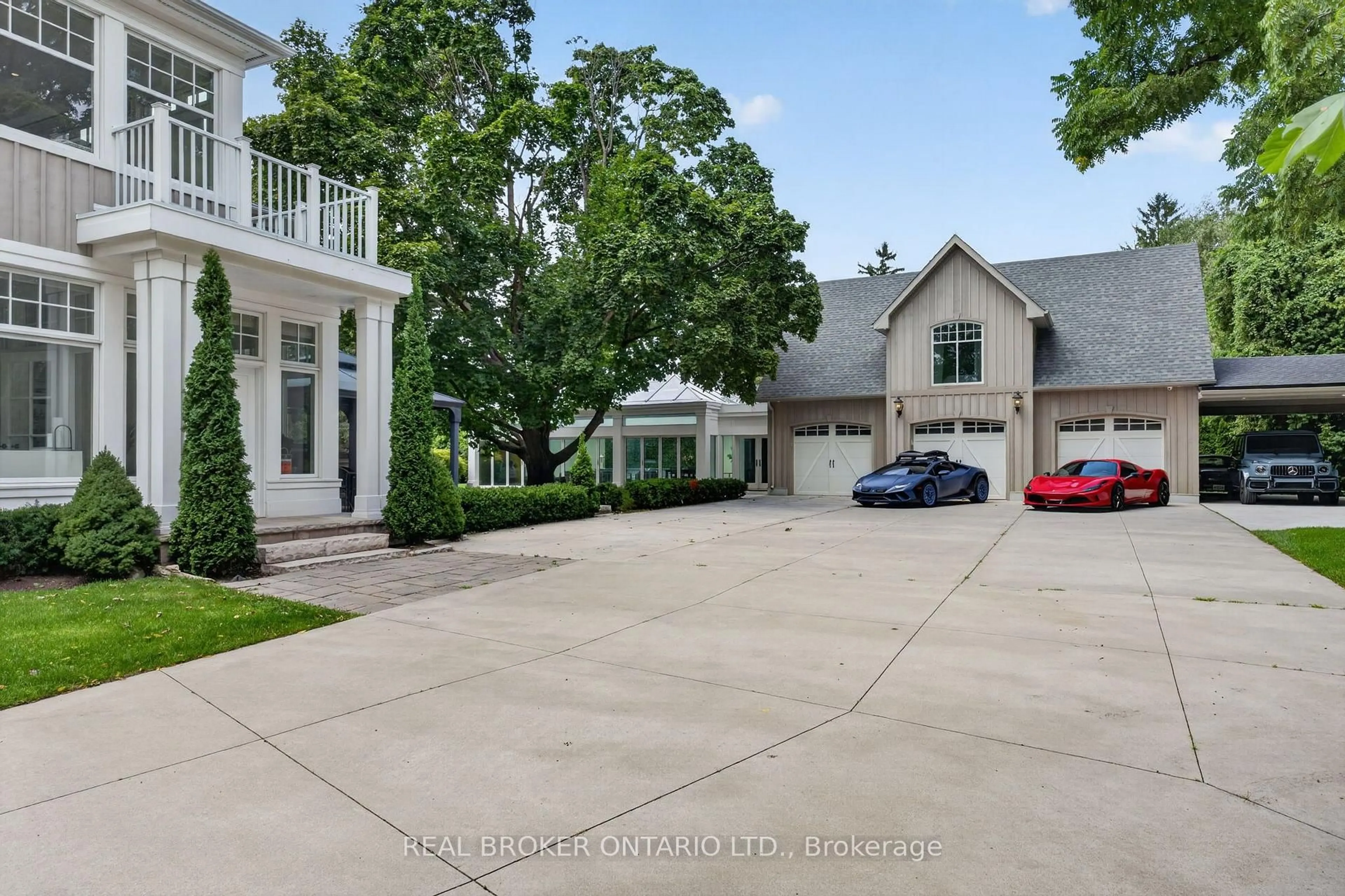 A pic from outside/outdoor area/front of a property/back of a property/a pic from drone, street for 63 Mill St, Hamilton Ontario L0R 2H0