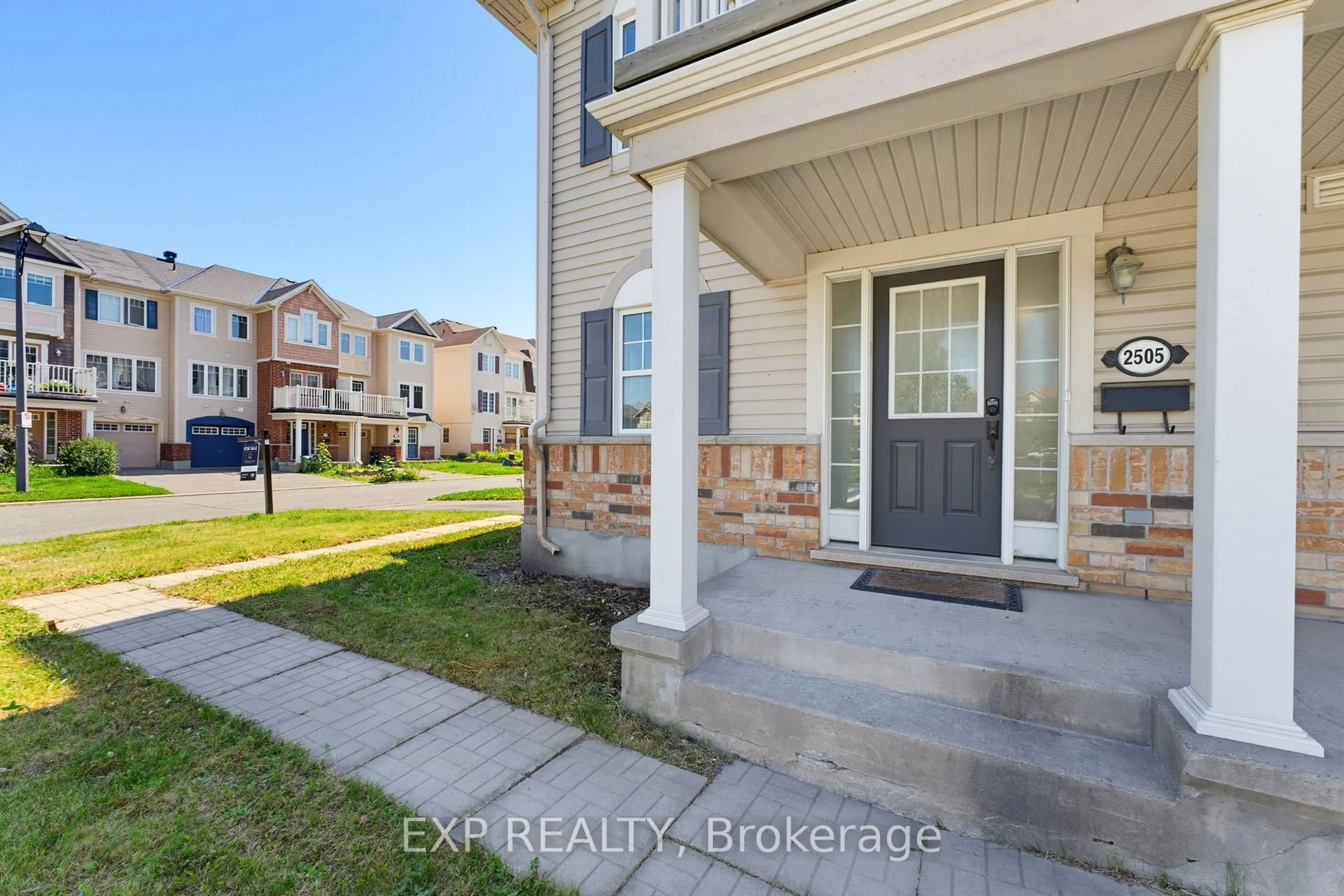 Unknown for 2505 Nutgrove Ave, Ottawa Ontario K2J 0X3